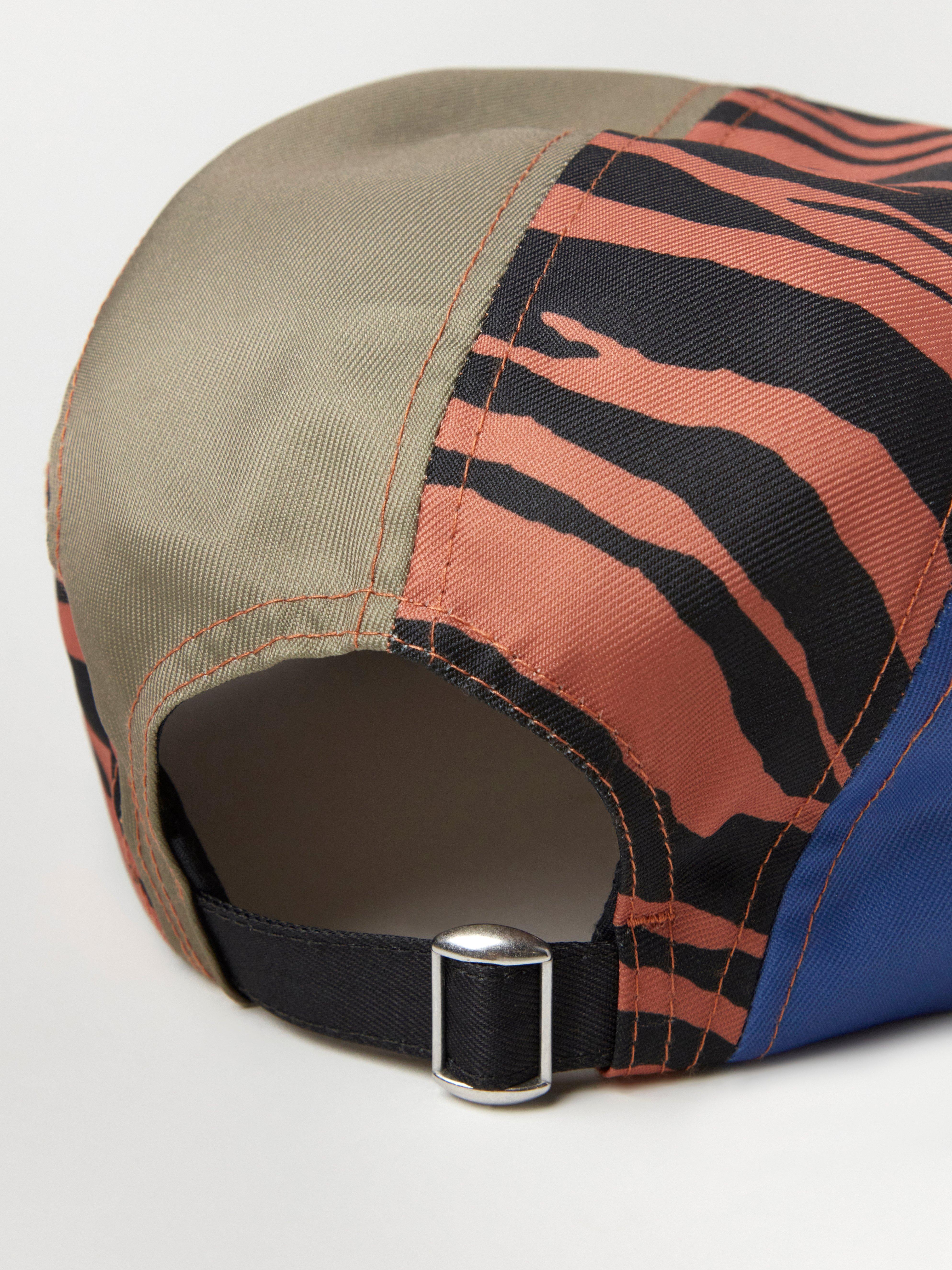 Flat peak cap Dk blue