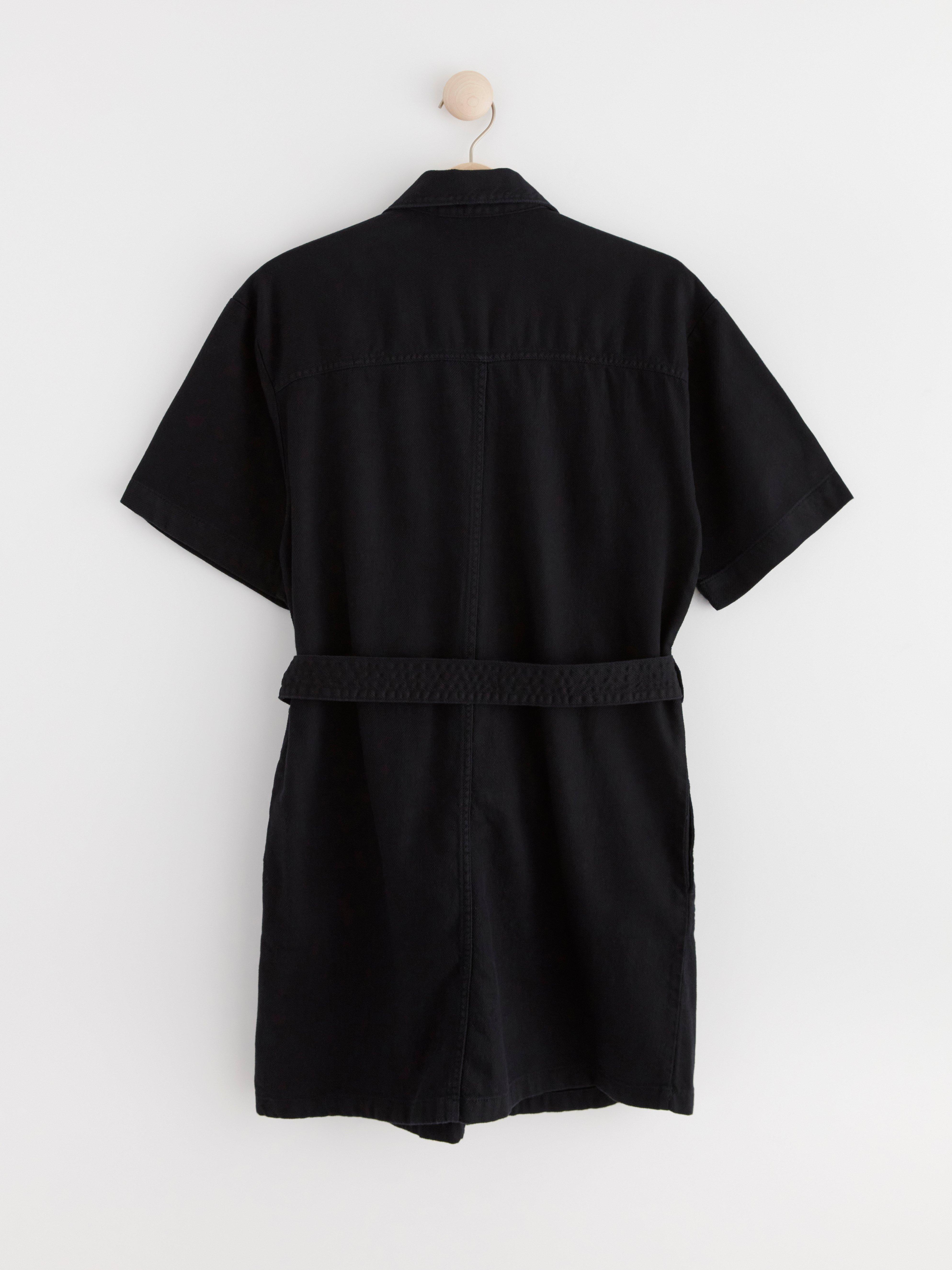Shirt dress with pockets and belt to waist Black