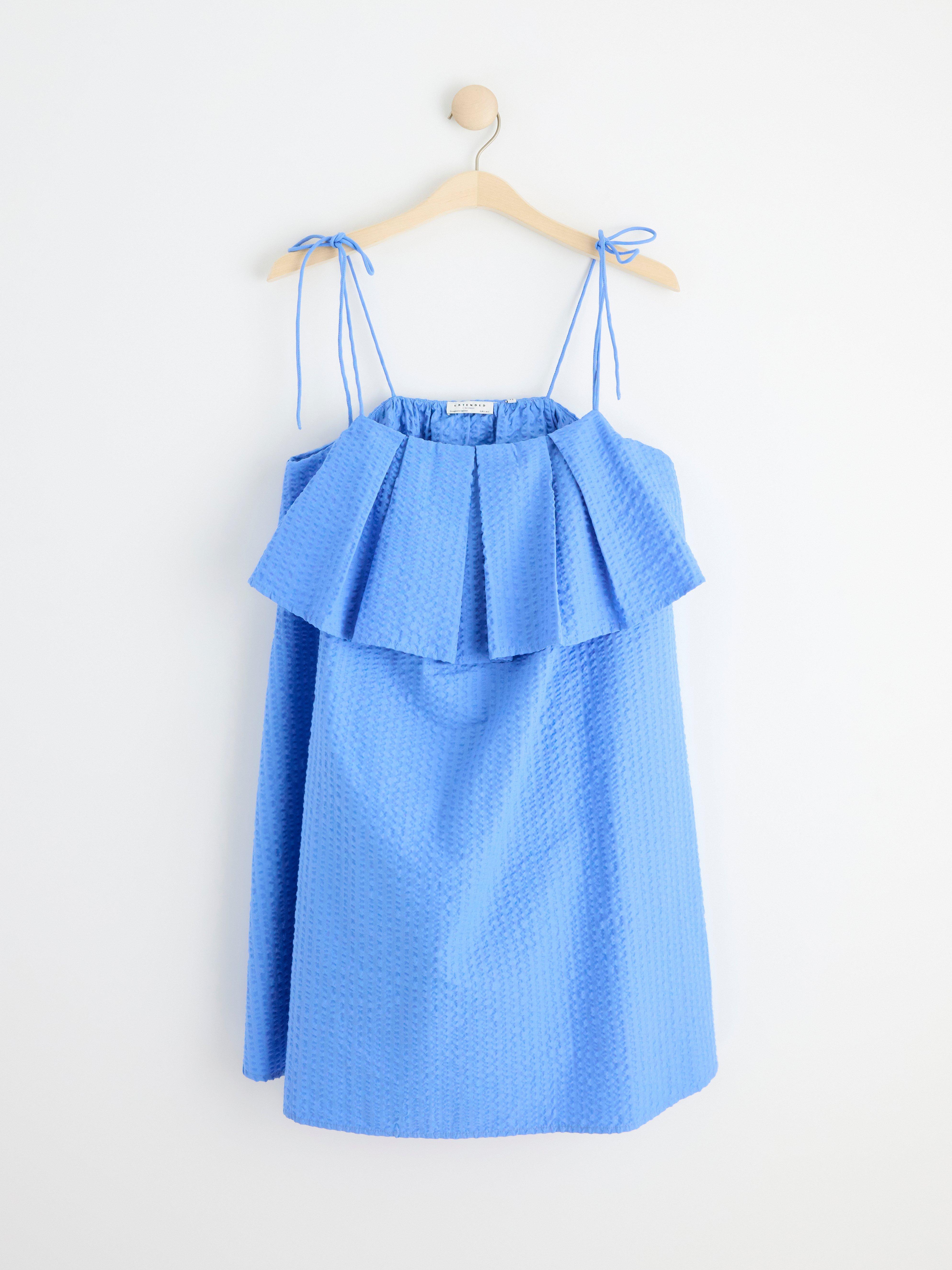 Seersucker dress – Curated by Elsa & Sofia Blue