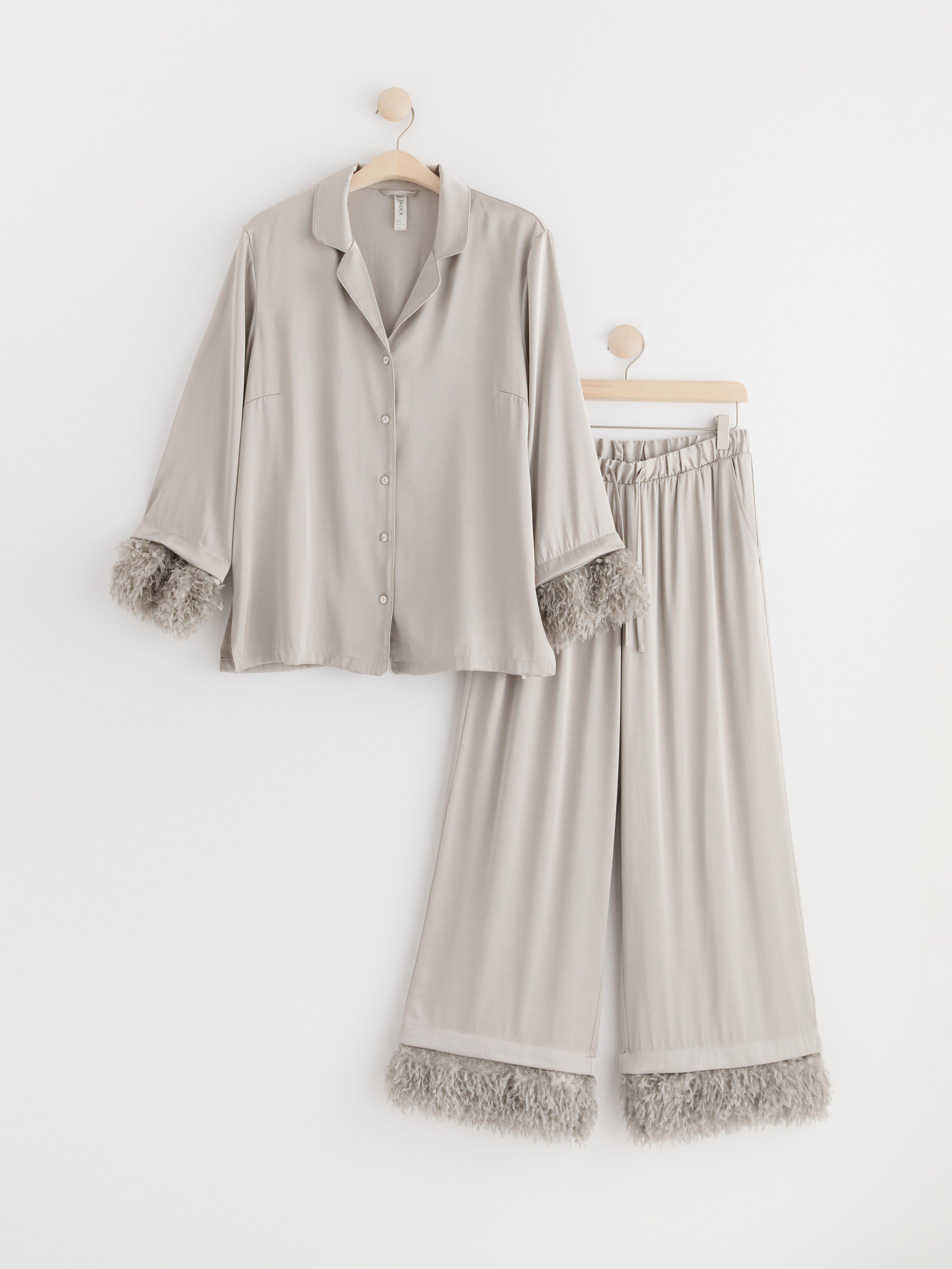 Satin pyjama set with faux feathers Light Dusty Grey