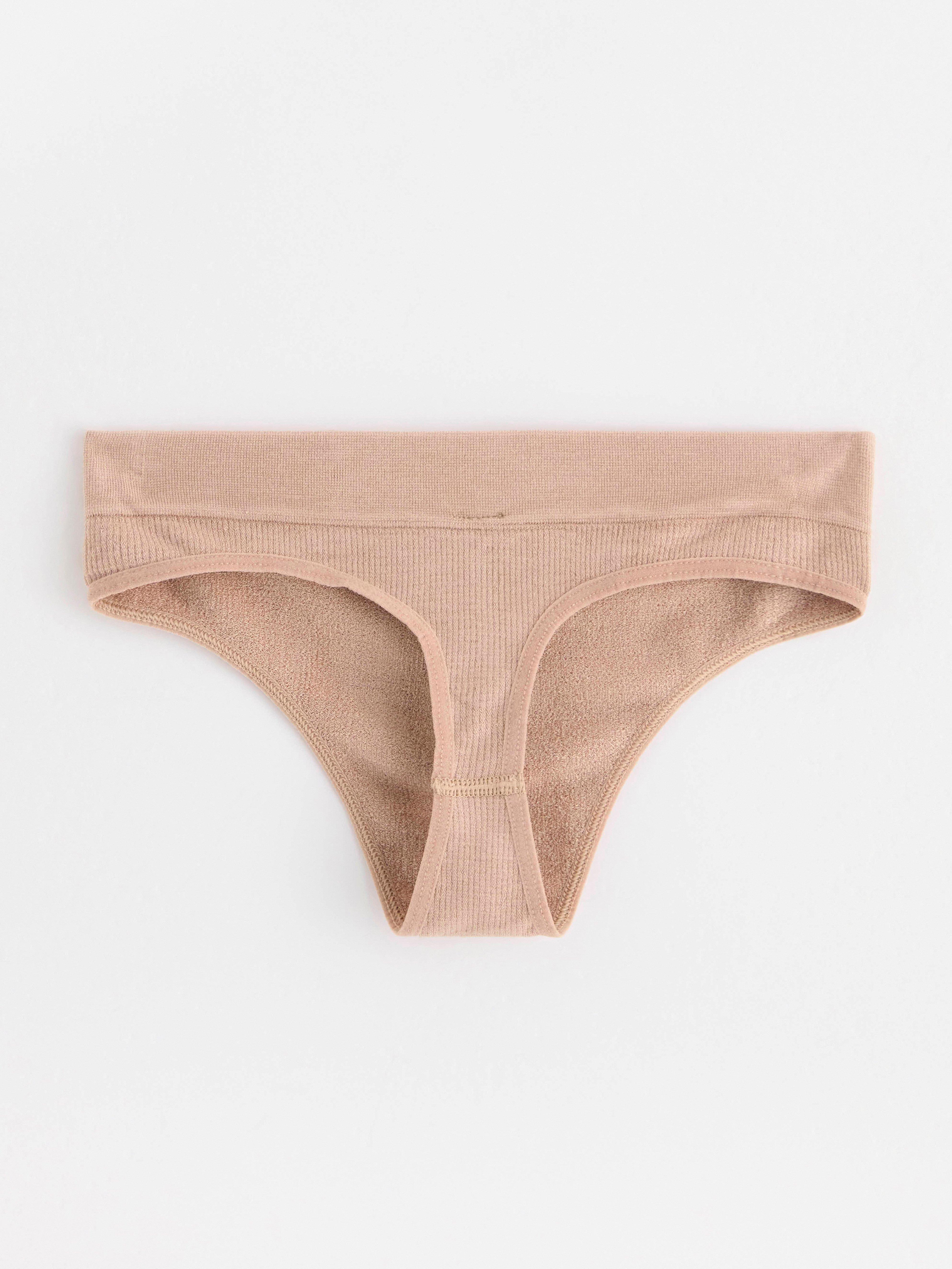 Seamless thong regular waist Beige