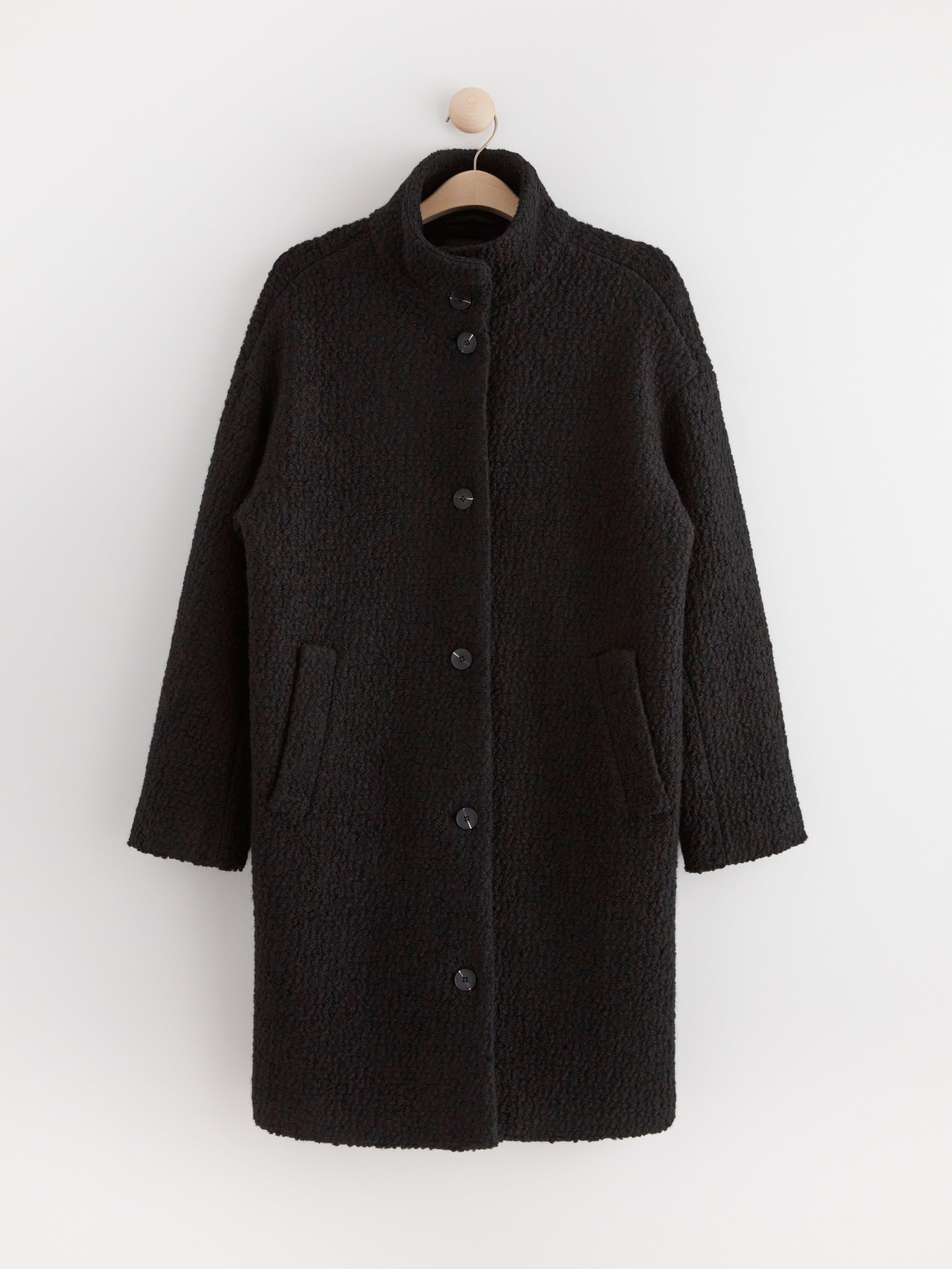 Coat in wool blend Black