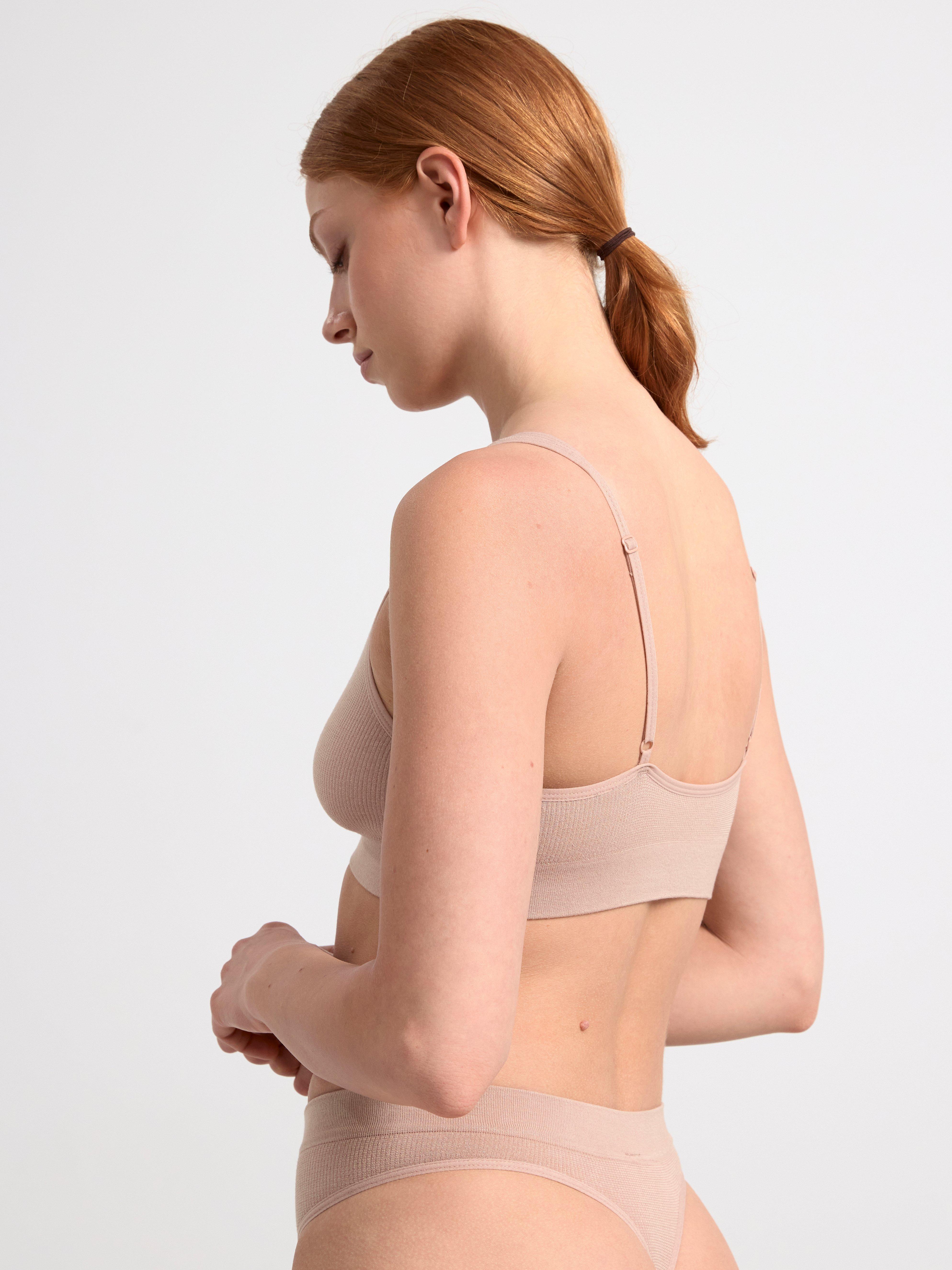 Seamless thong regular waist Beige