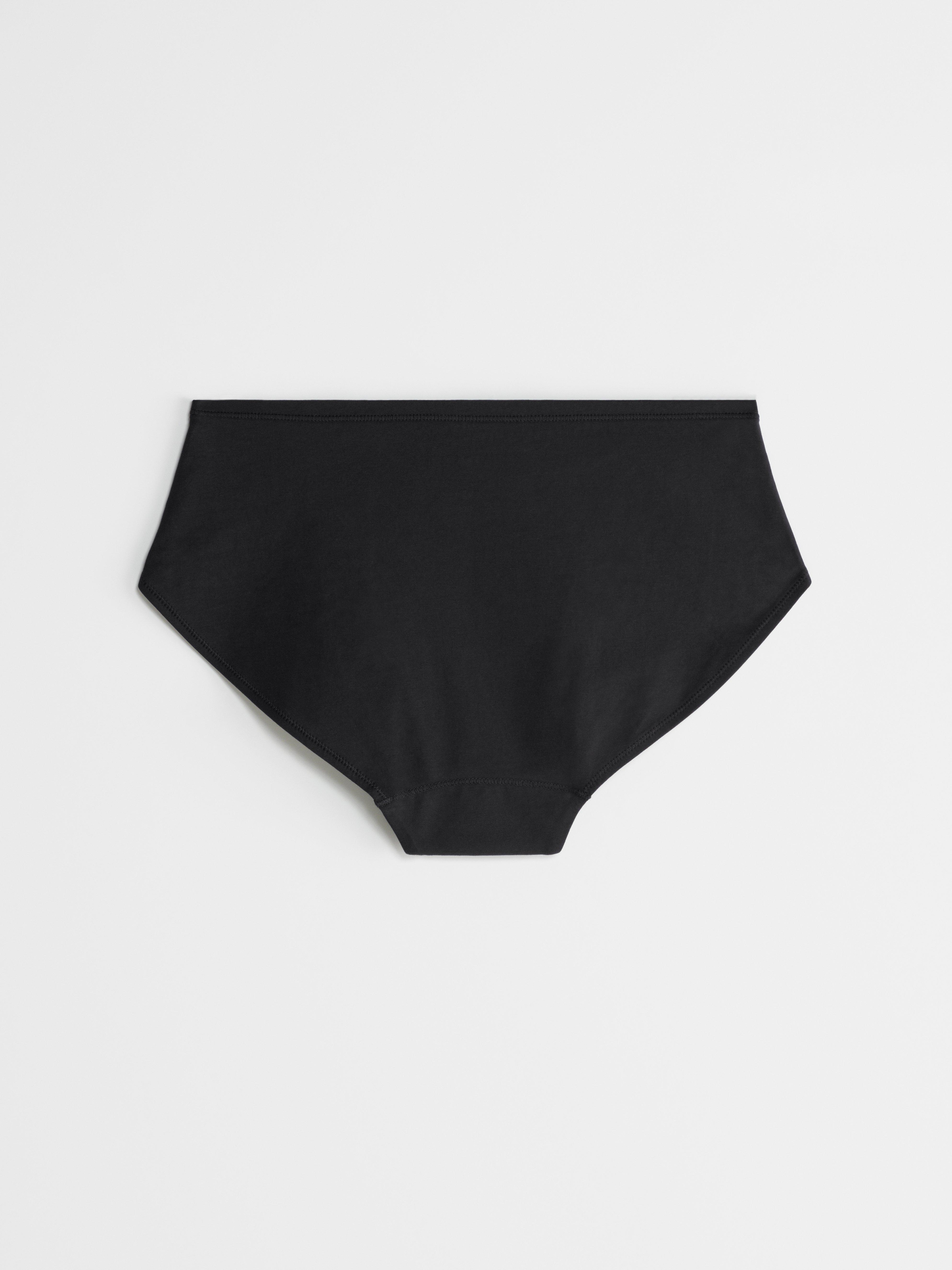Engineered Hiphugger Period Proof – Period Panty Medium Absorbency Black