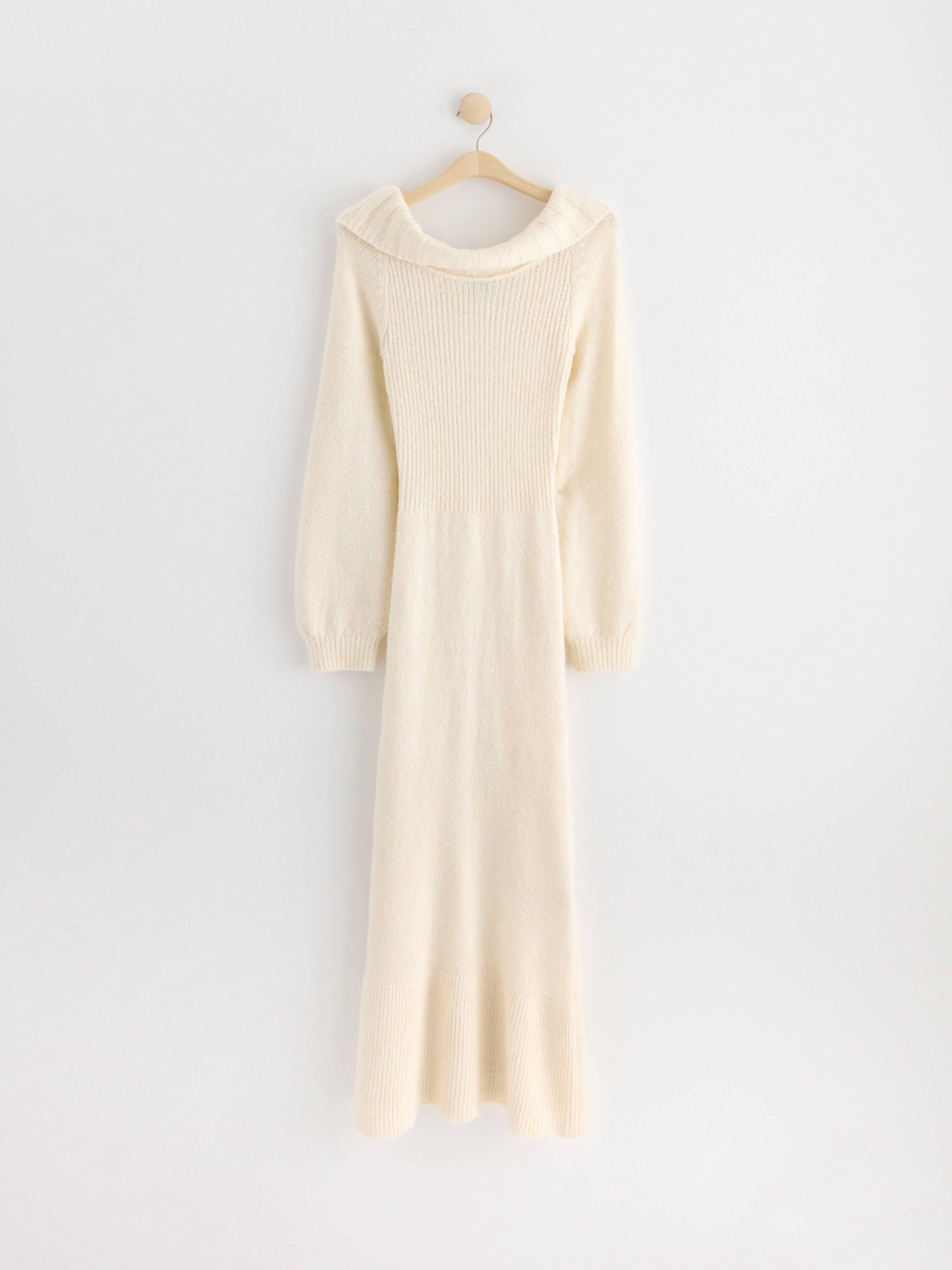Knitted off shoulder dress Light White