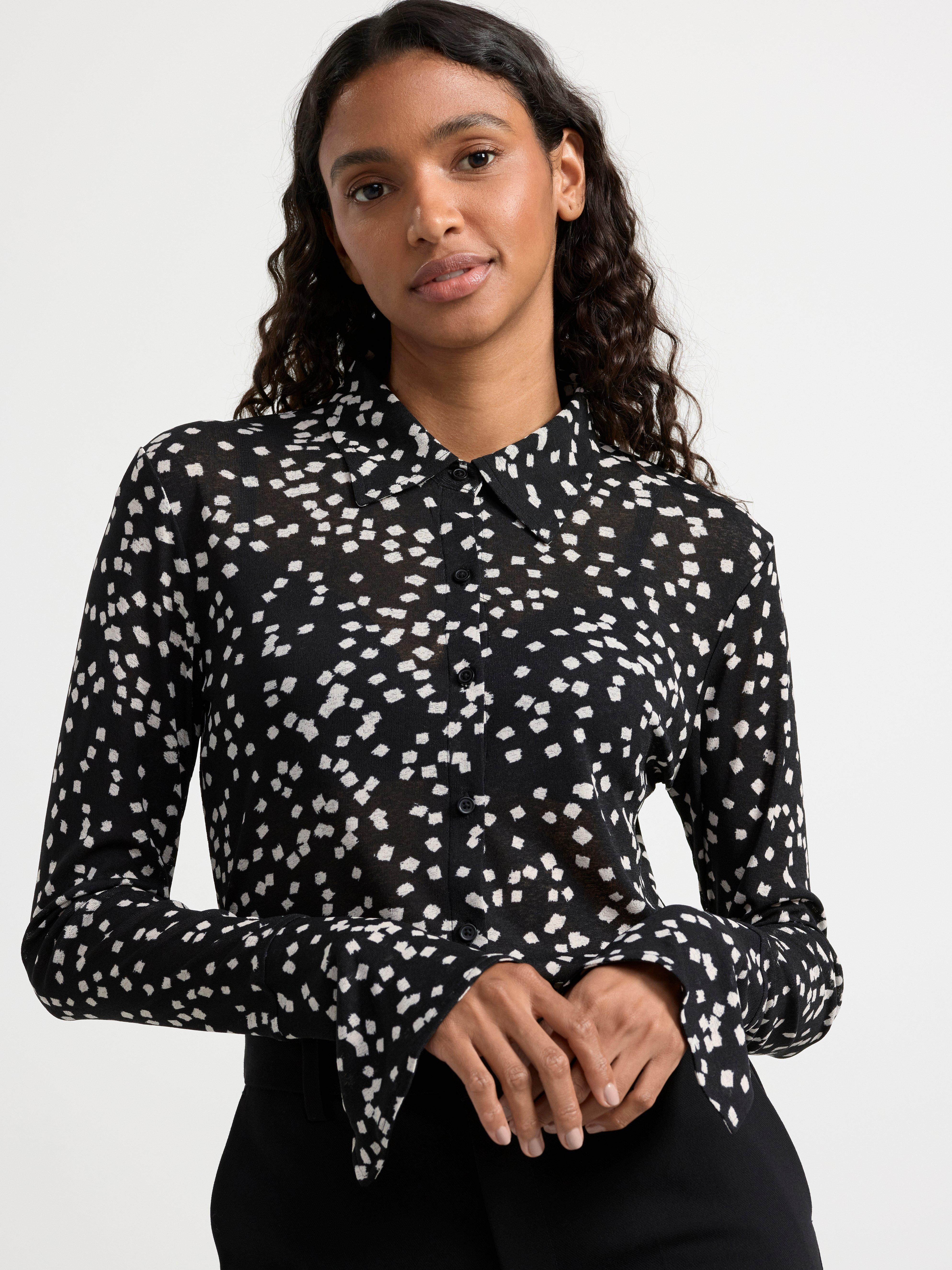 Ling sleeve top with collar Black
