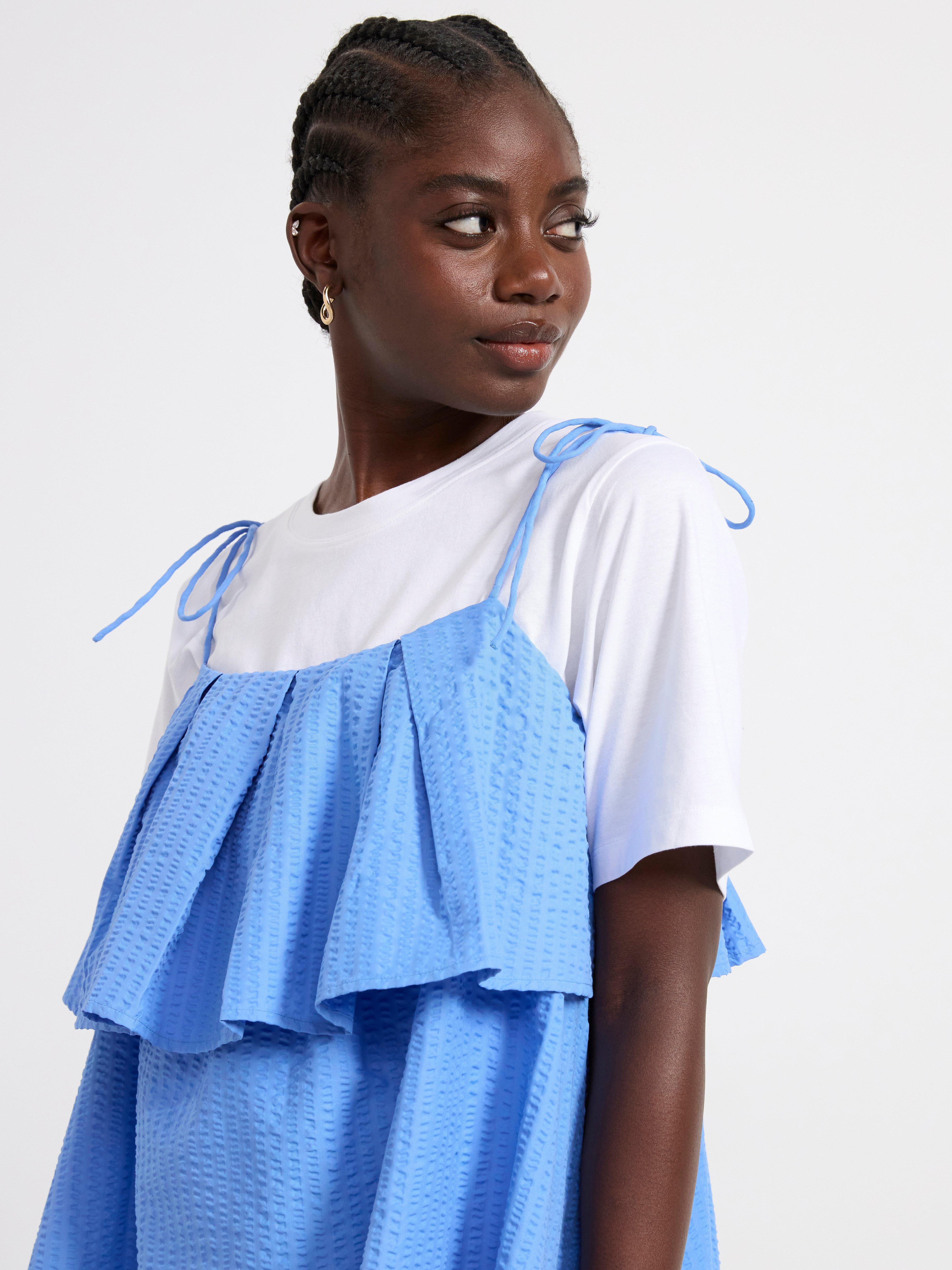 Seersucker dress – Curated by Elsa & Sofia Blue