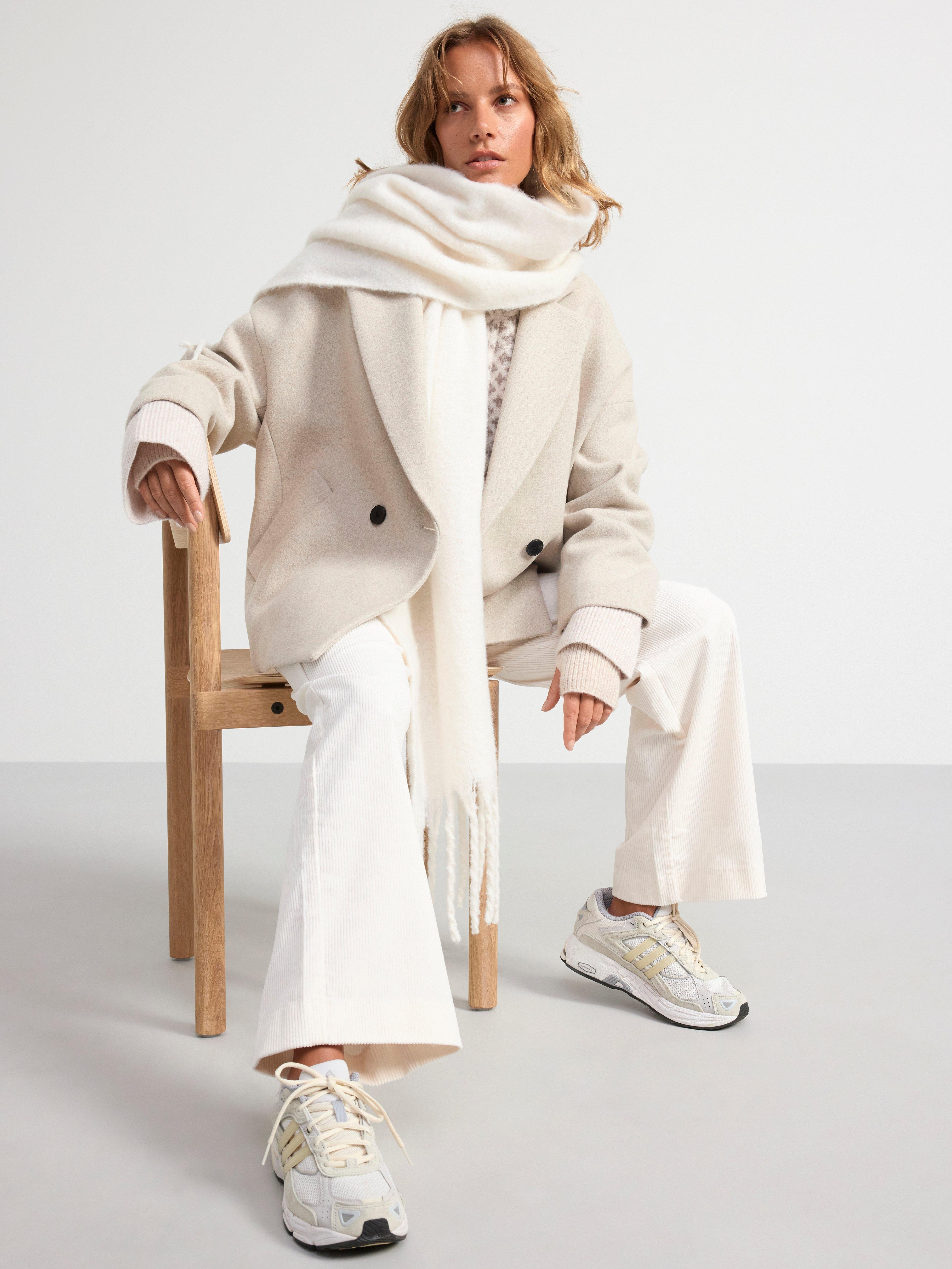 Knitted jumper with pattern beige