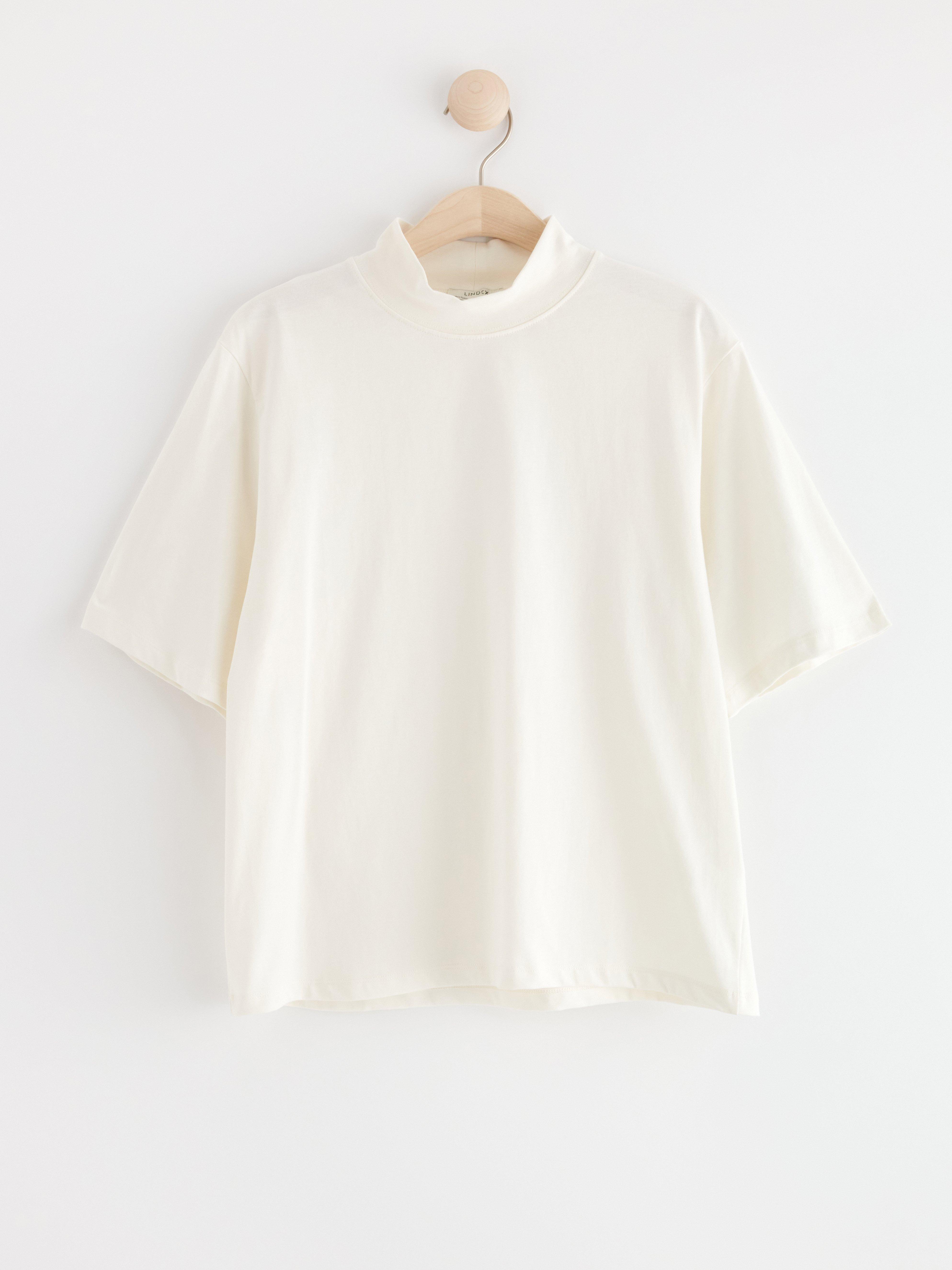 Short sleeve top with mock neck Light White