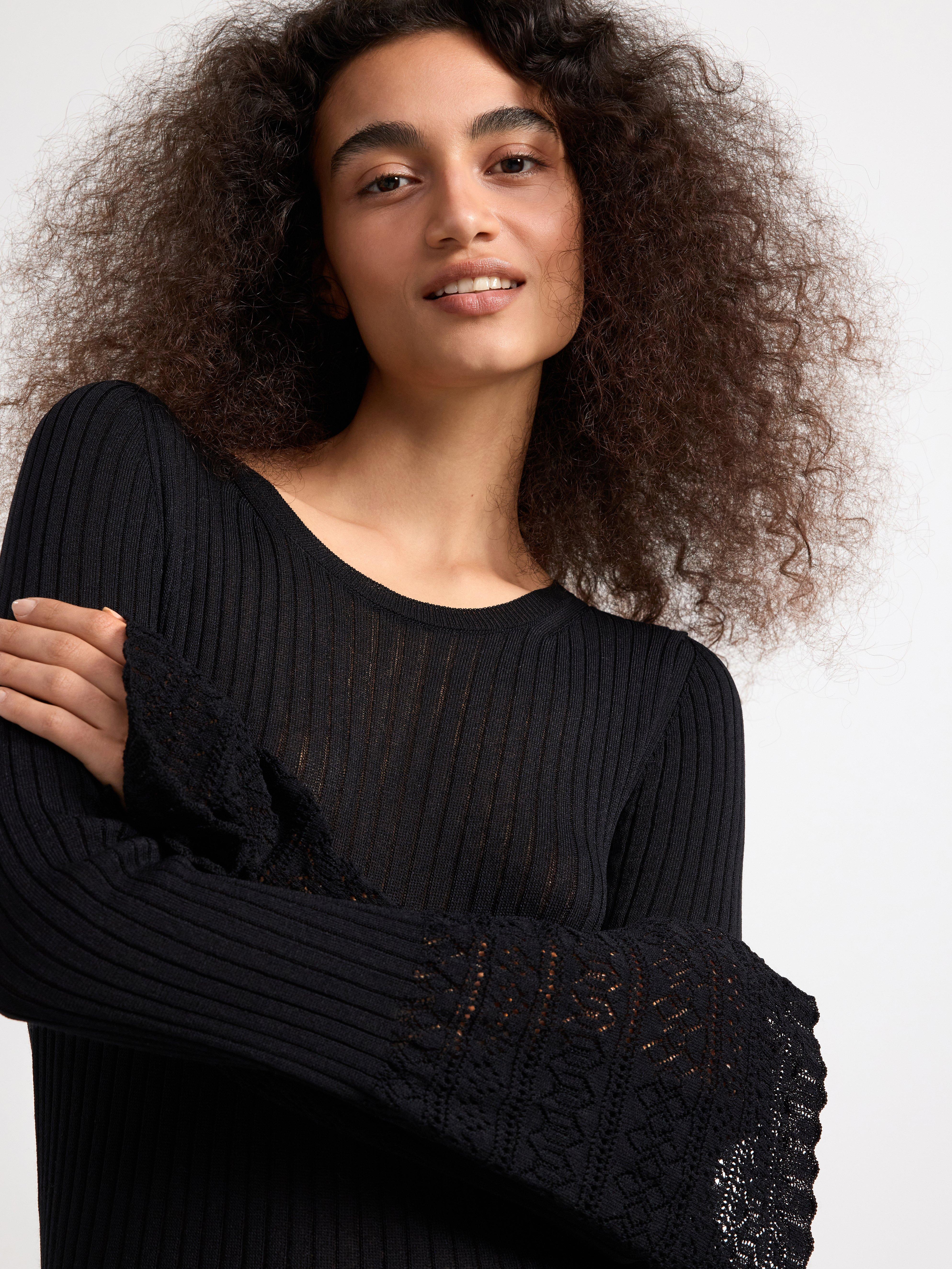 Knitted maxi dress with lace Black