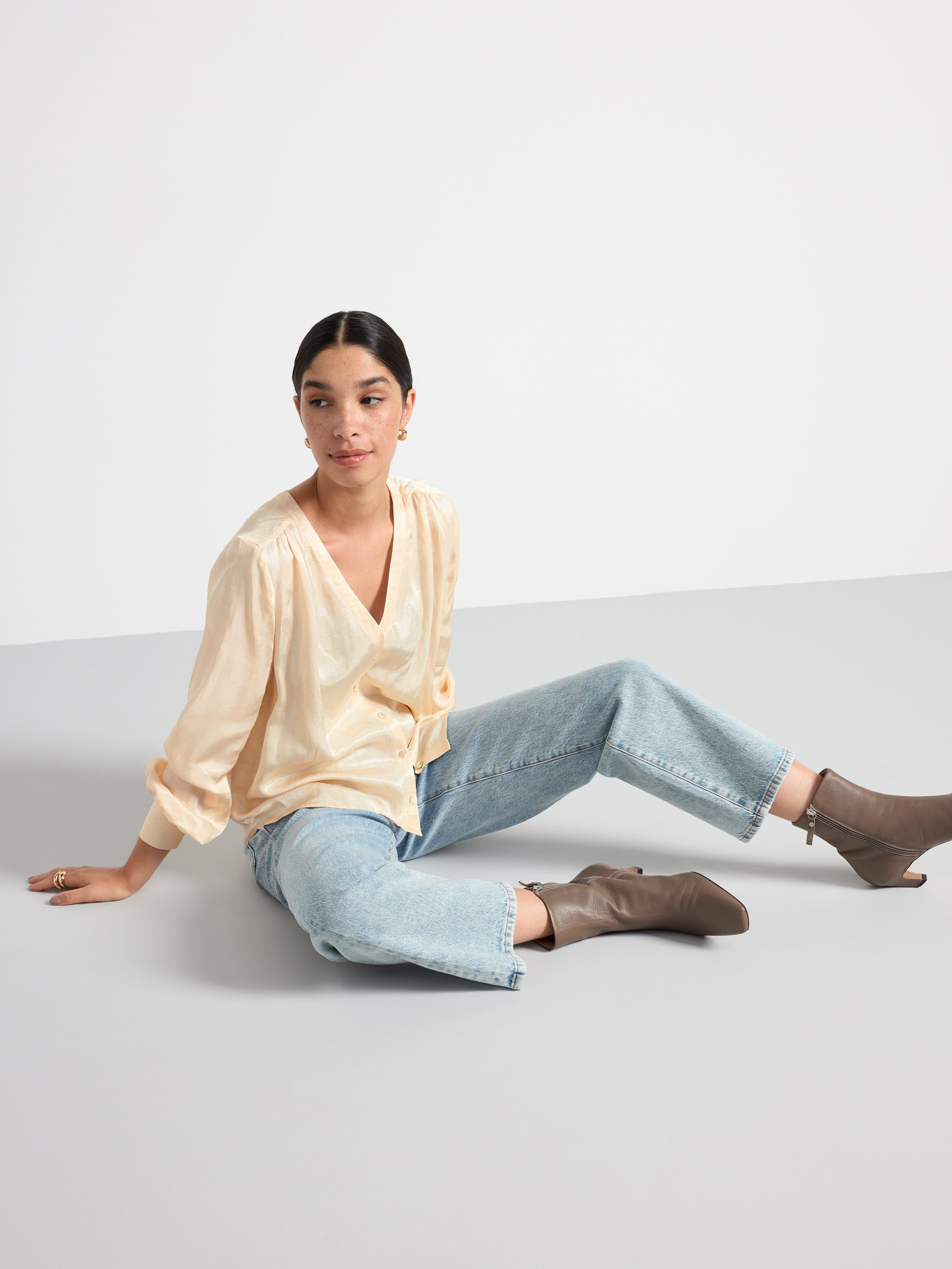 Long puff sleeve blouse Light Dusty White