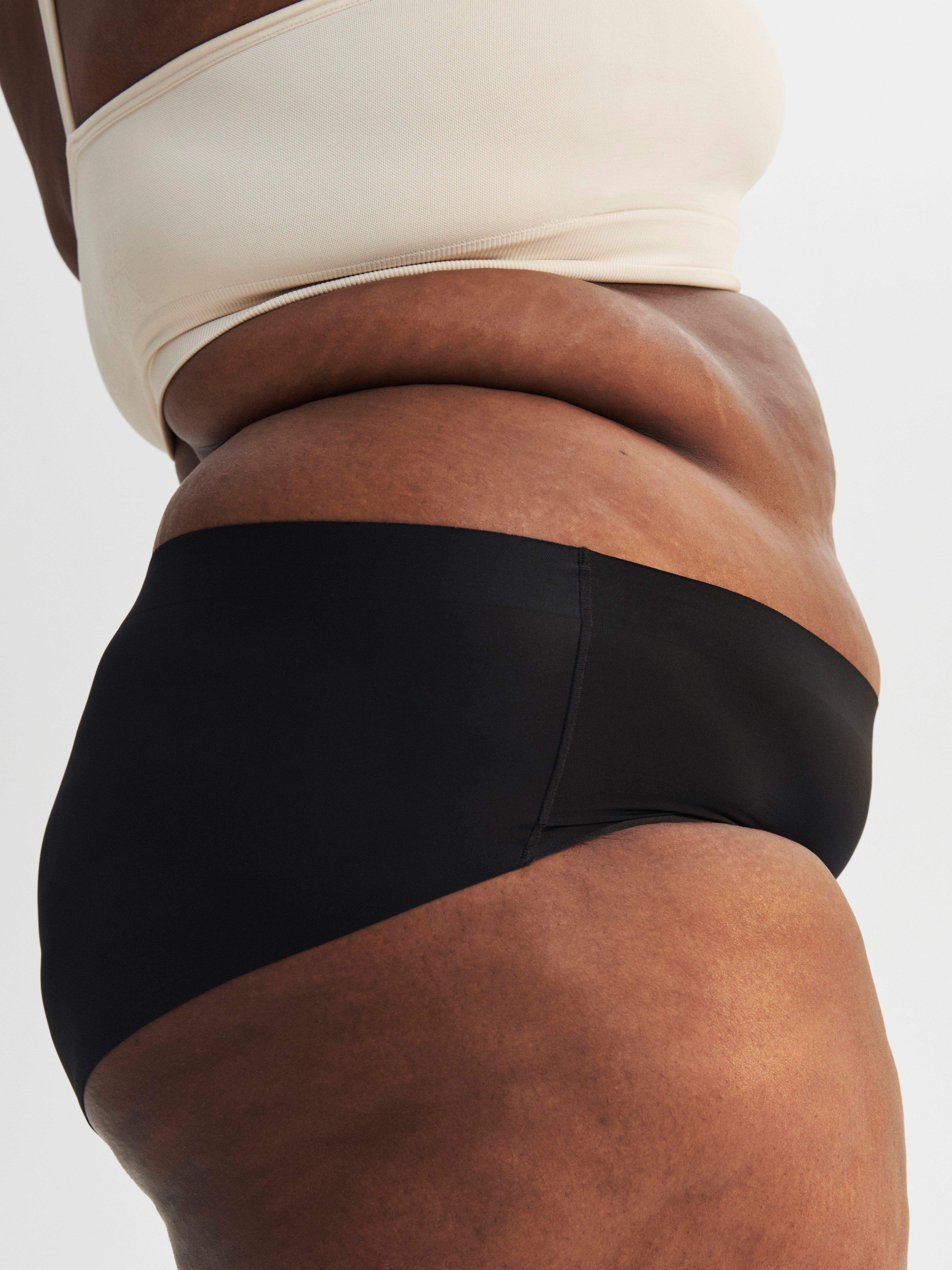 Engineered Hiphugger Period Proof – Period Panty Medium Absorbency Black