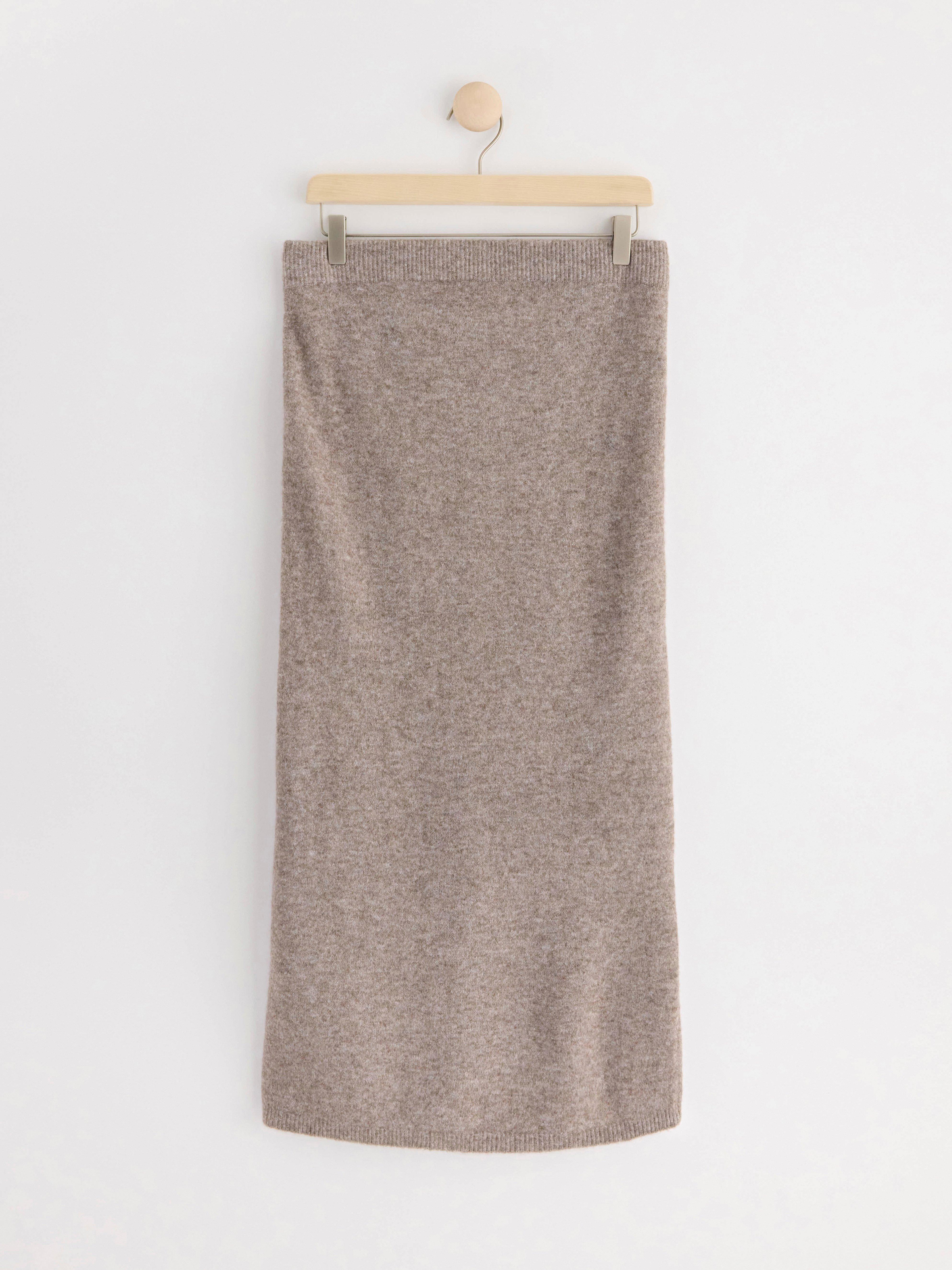 MOM Knitted midi skirt brown