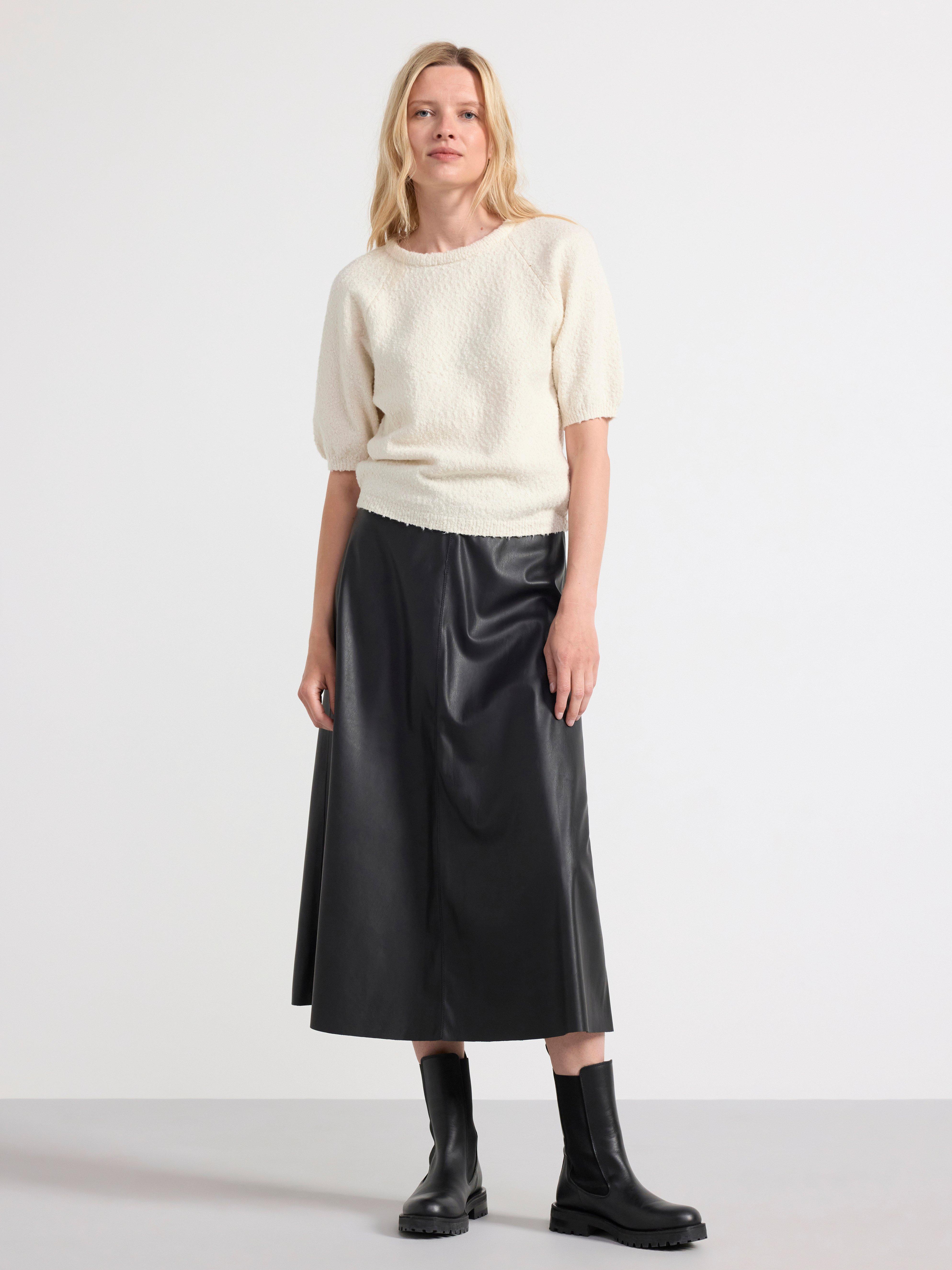Midi skirt in imitation leather Black
