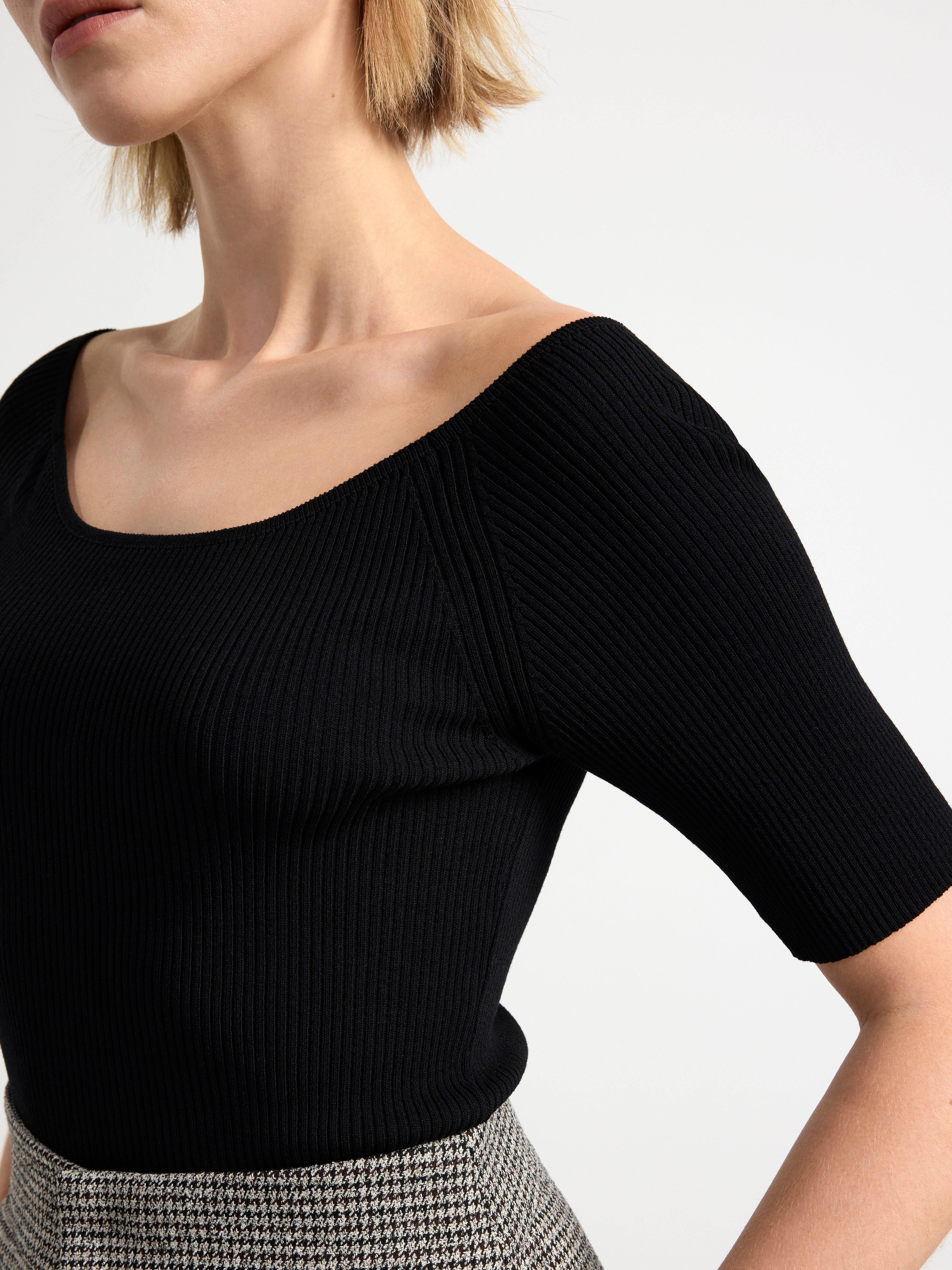 Ribbed short sleeve top Black