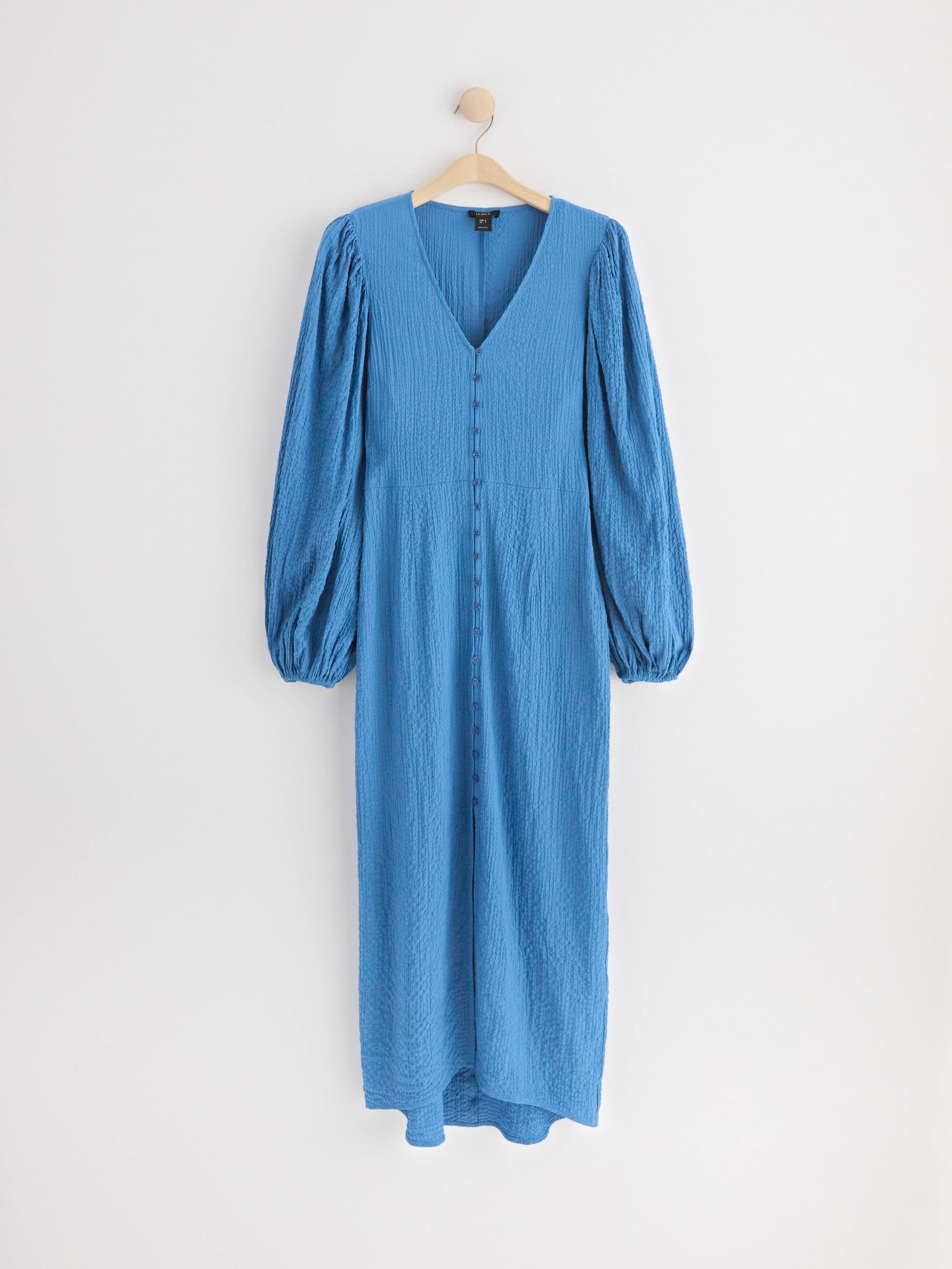 Dress with voluminous sleeves blue