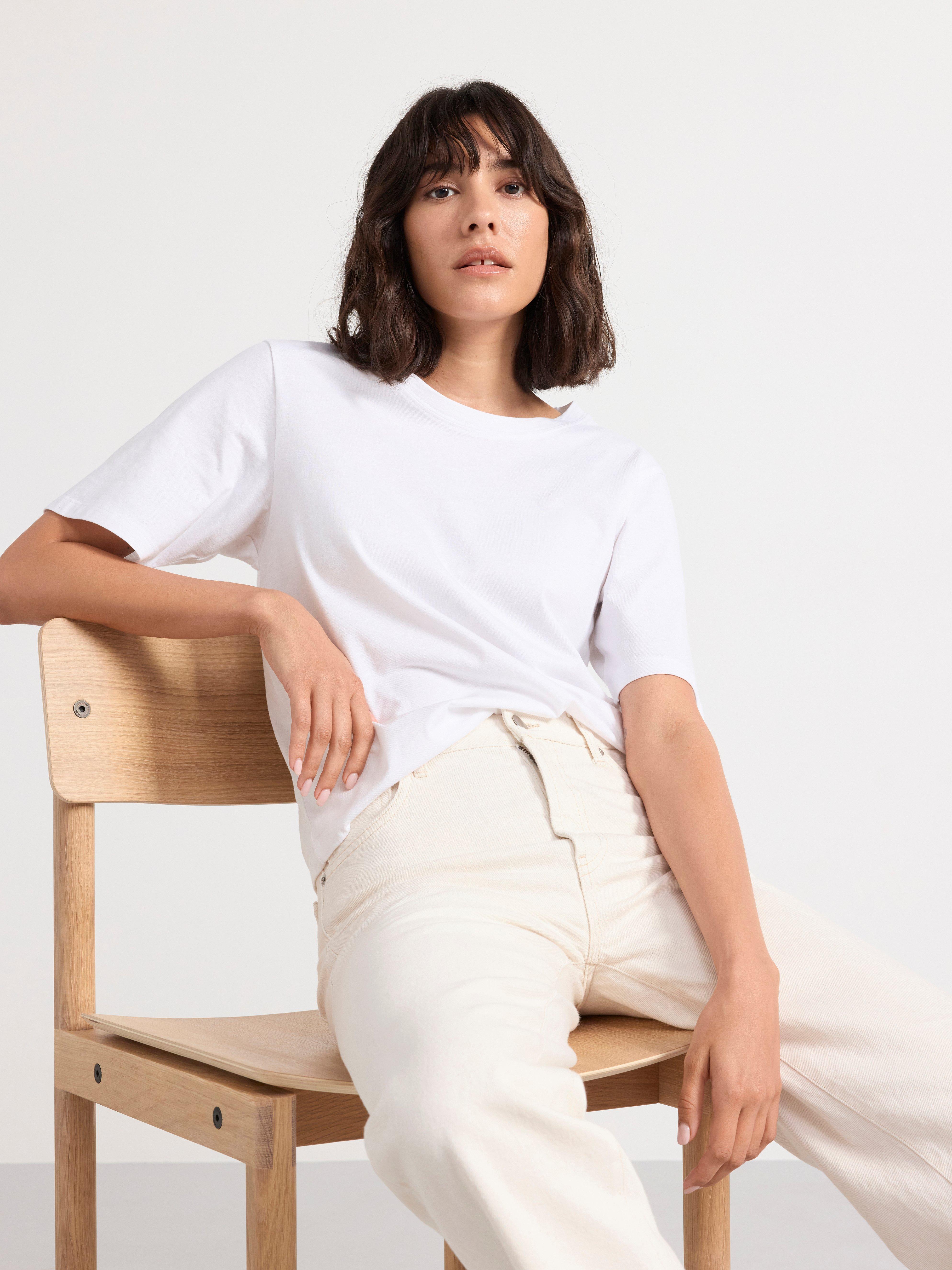SIA Cropped straight regular waist jeans Light White