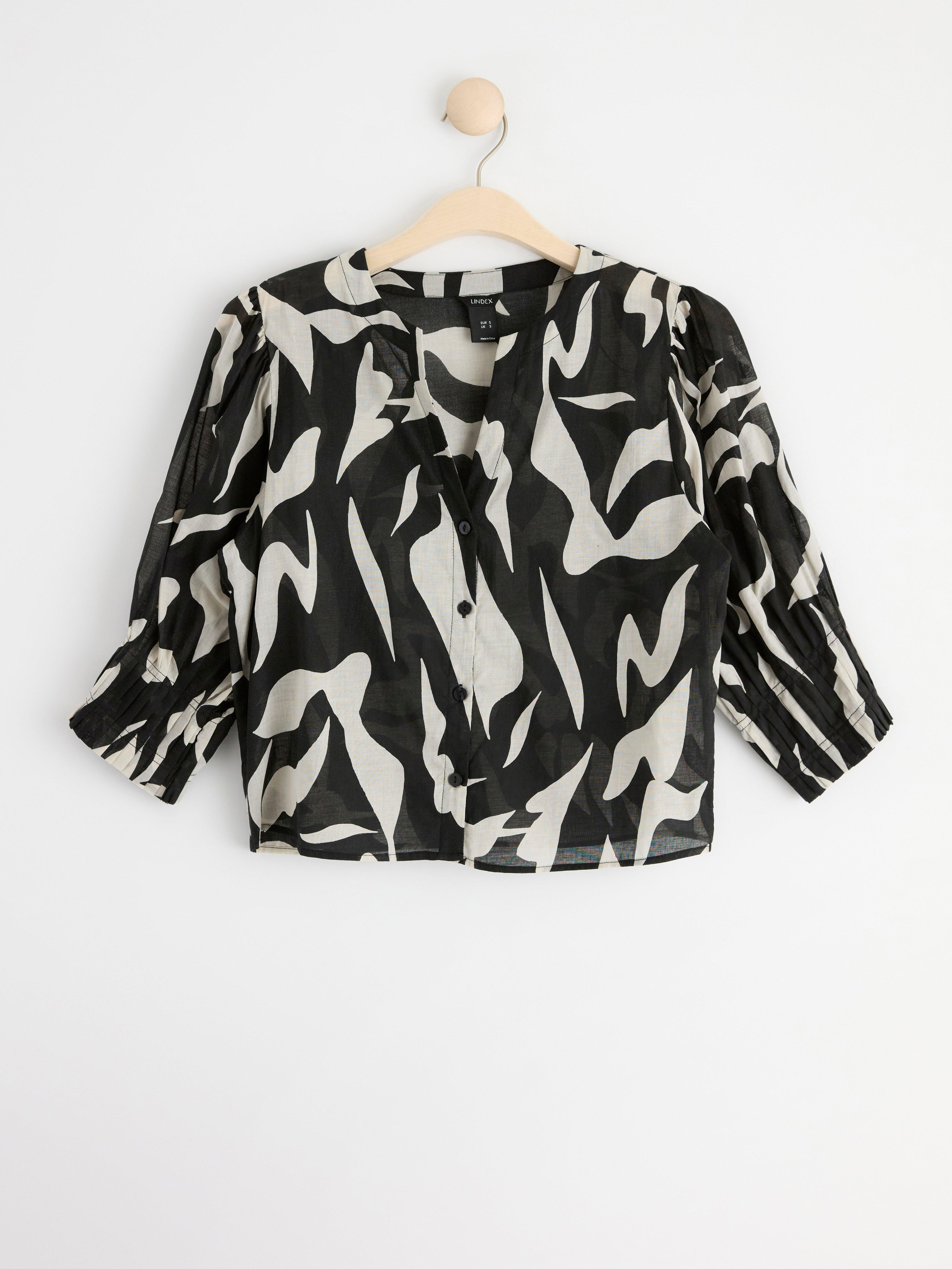 Puff sleeve blouse Black