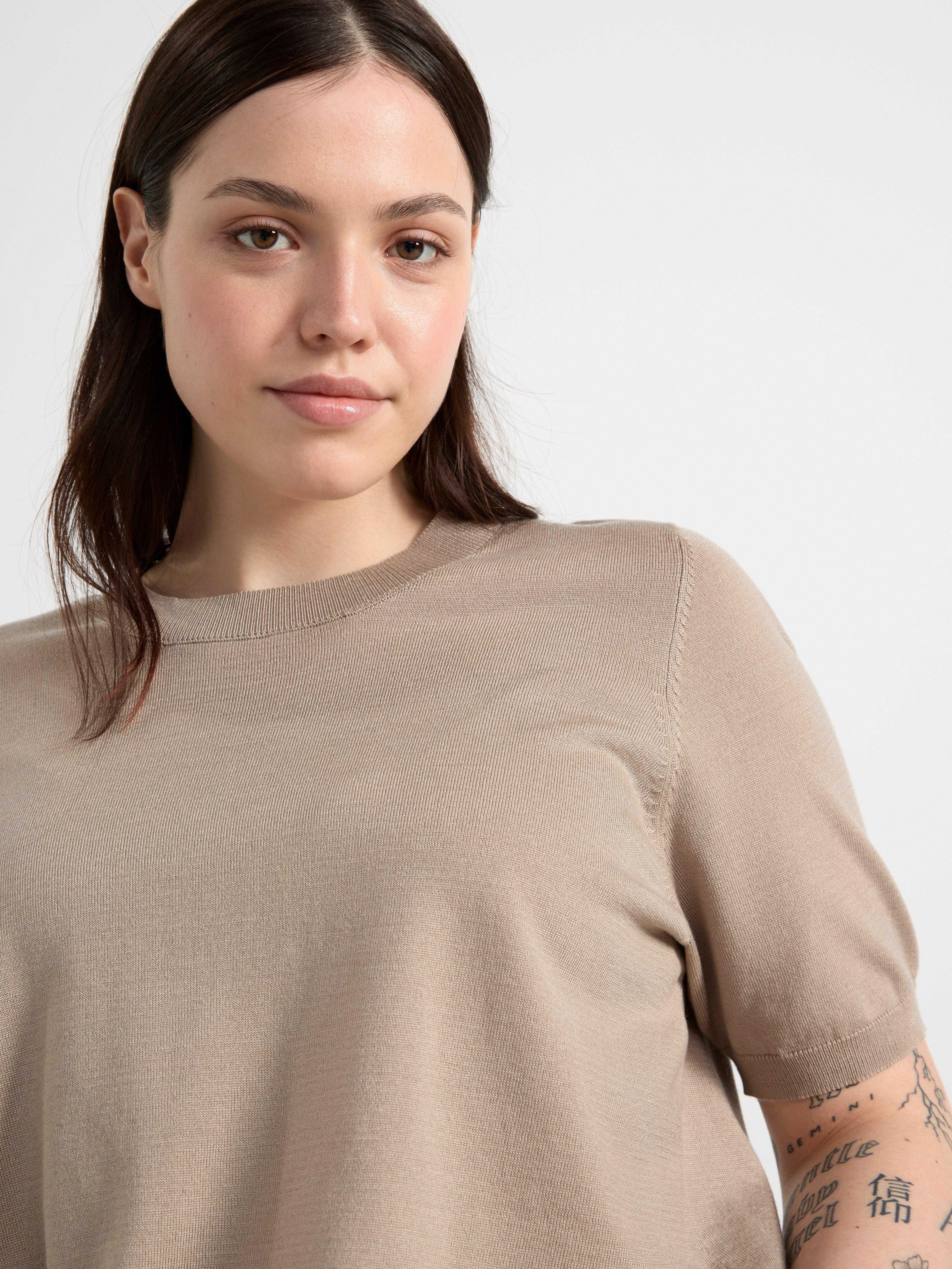 Jumper fine-knitted Light Dusty Beige