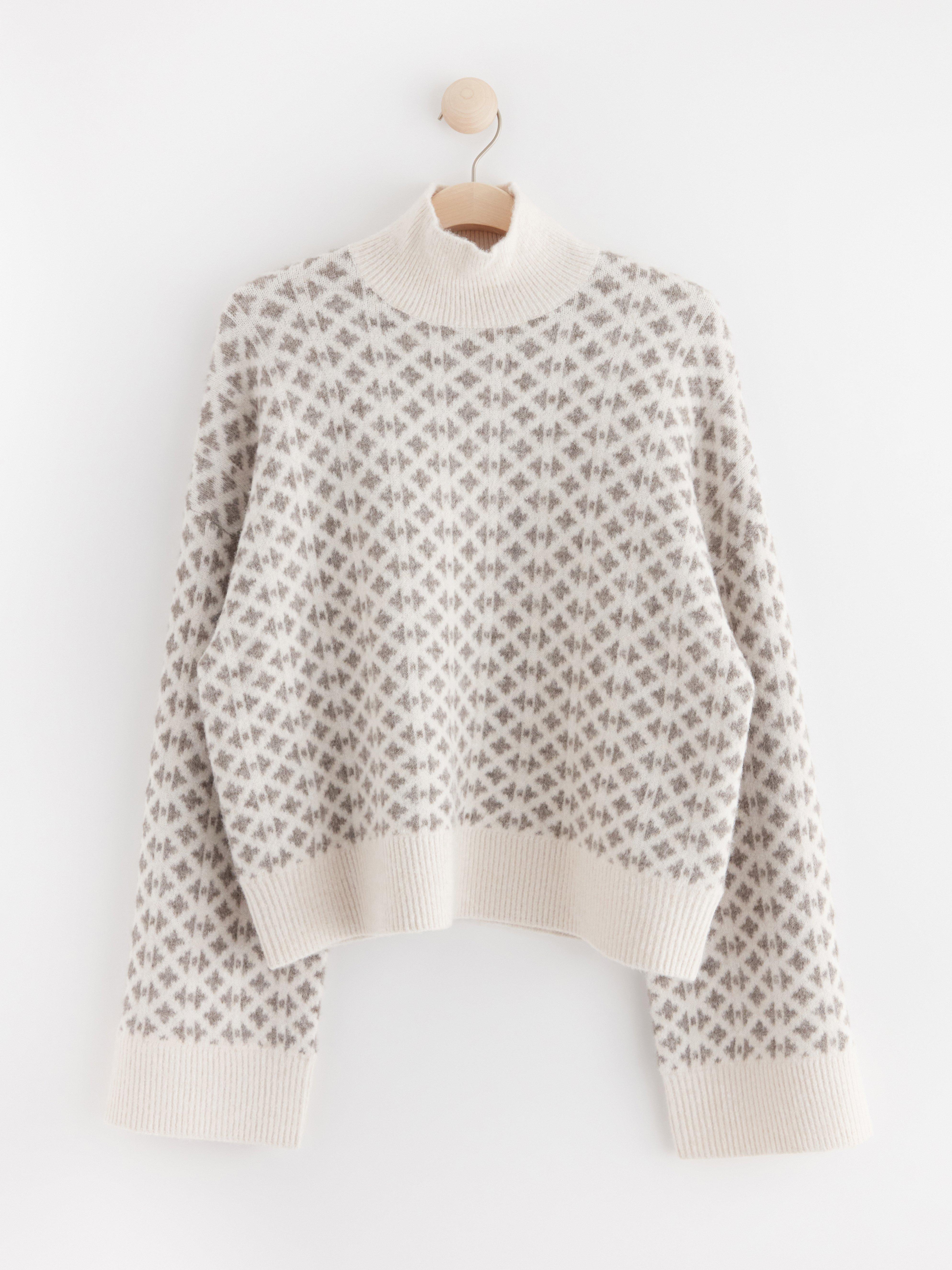 Knitted jumper with pattern beige