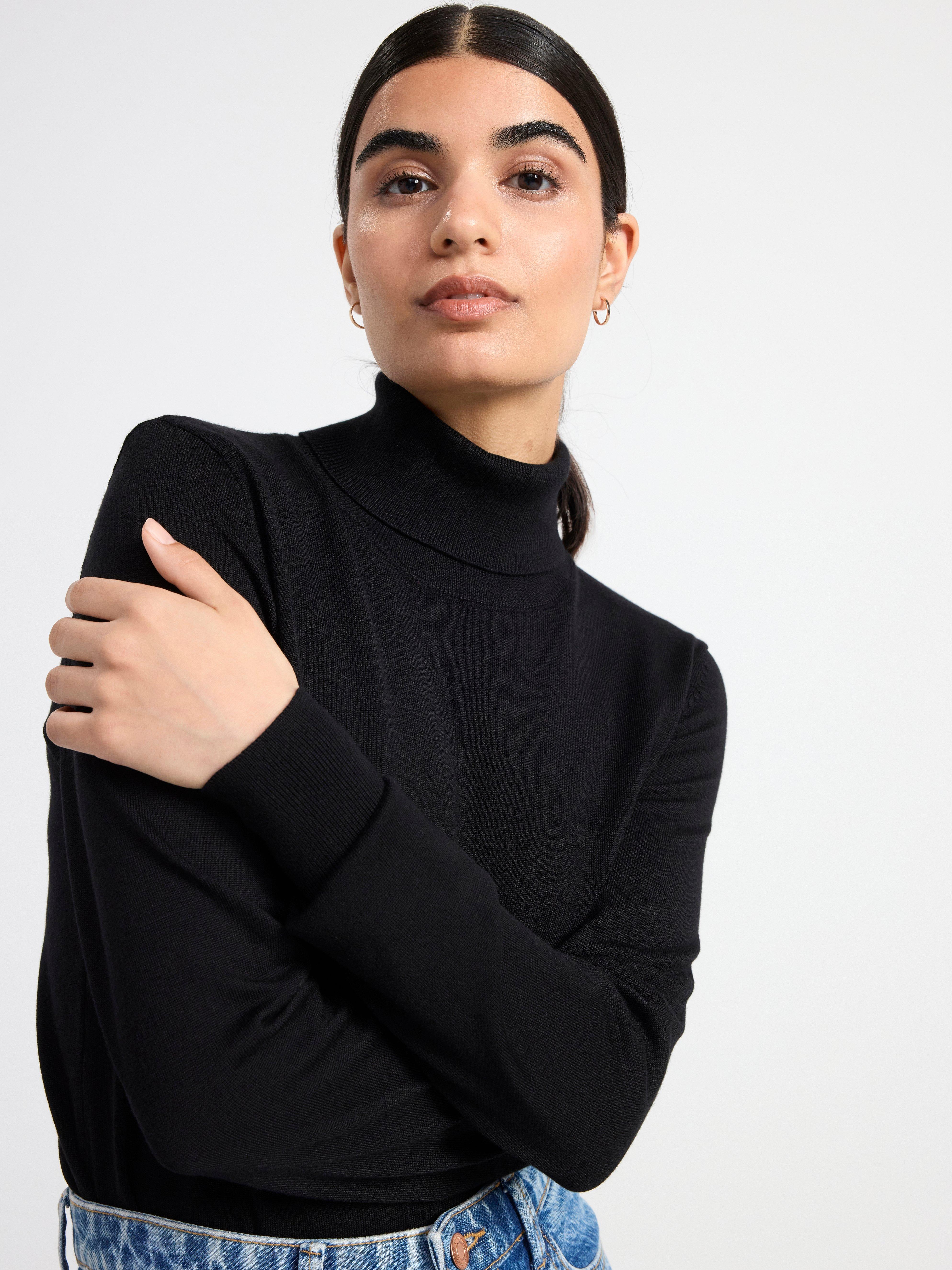 Fine-knit roll neck top Black