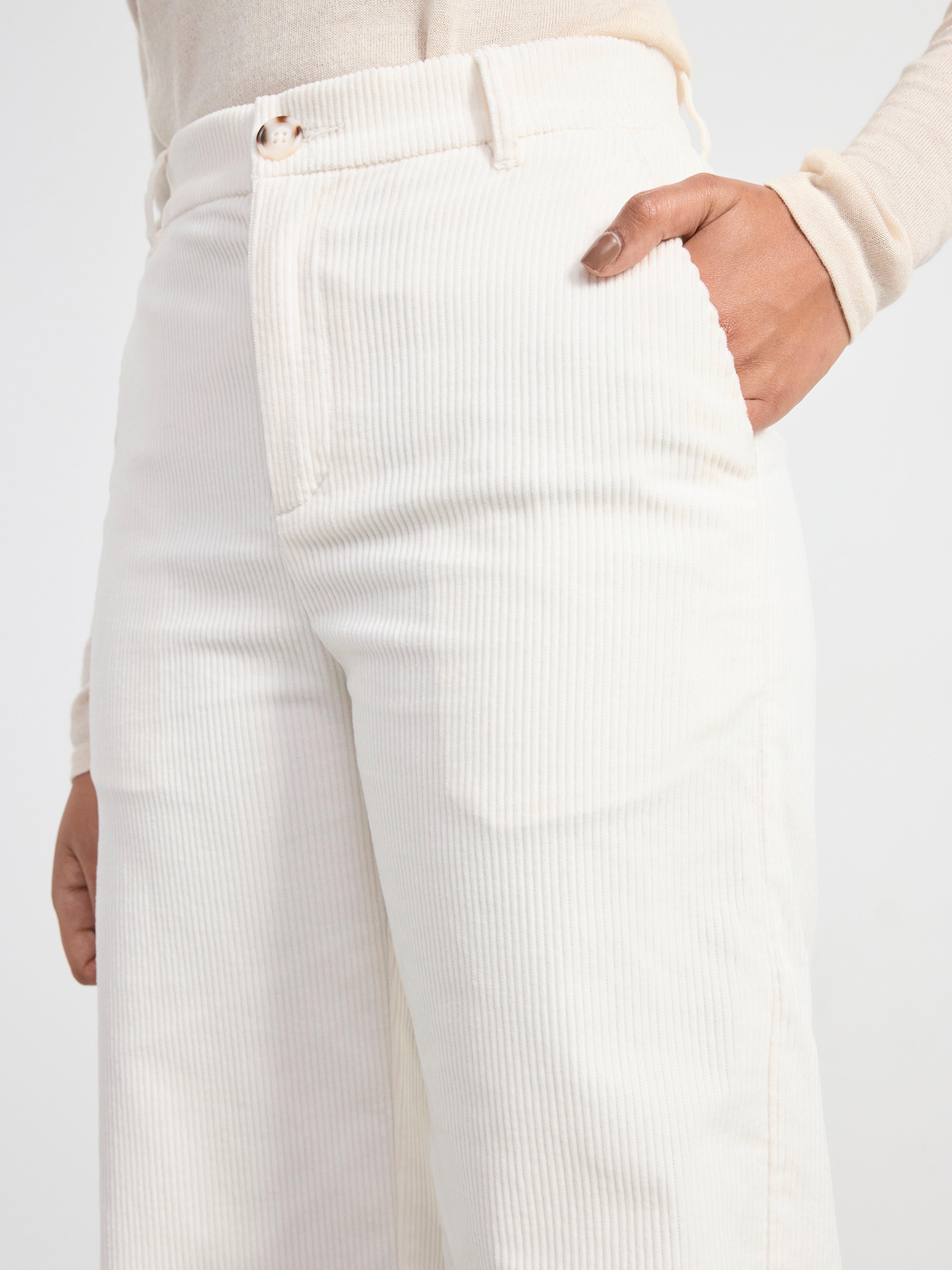 Trousers in corduroy with wide legs Light White