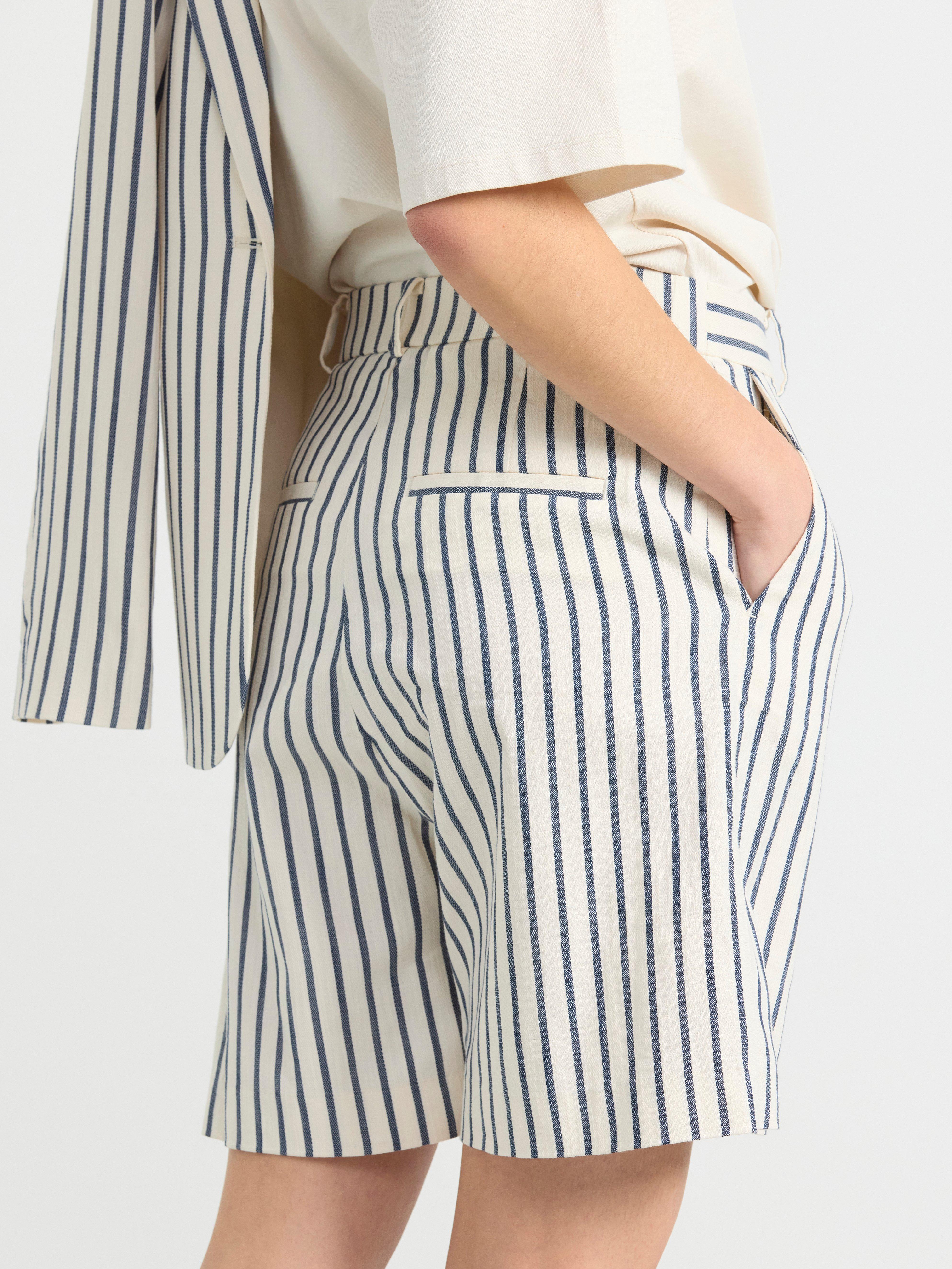 Striped high waist shorts Off White