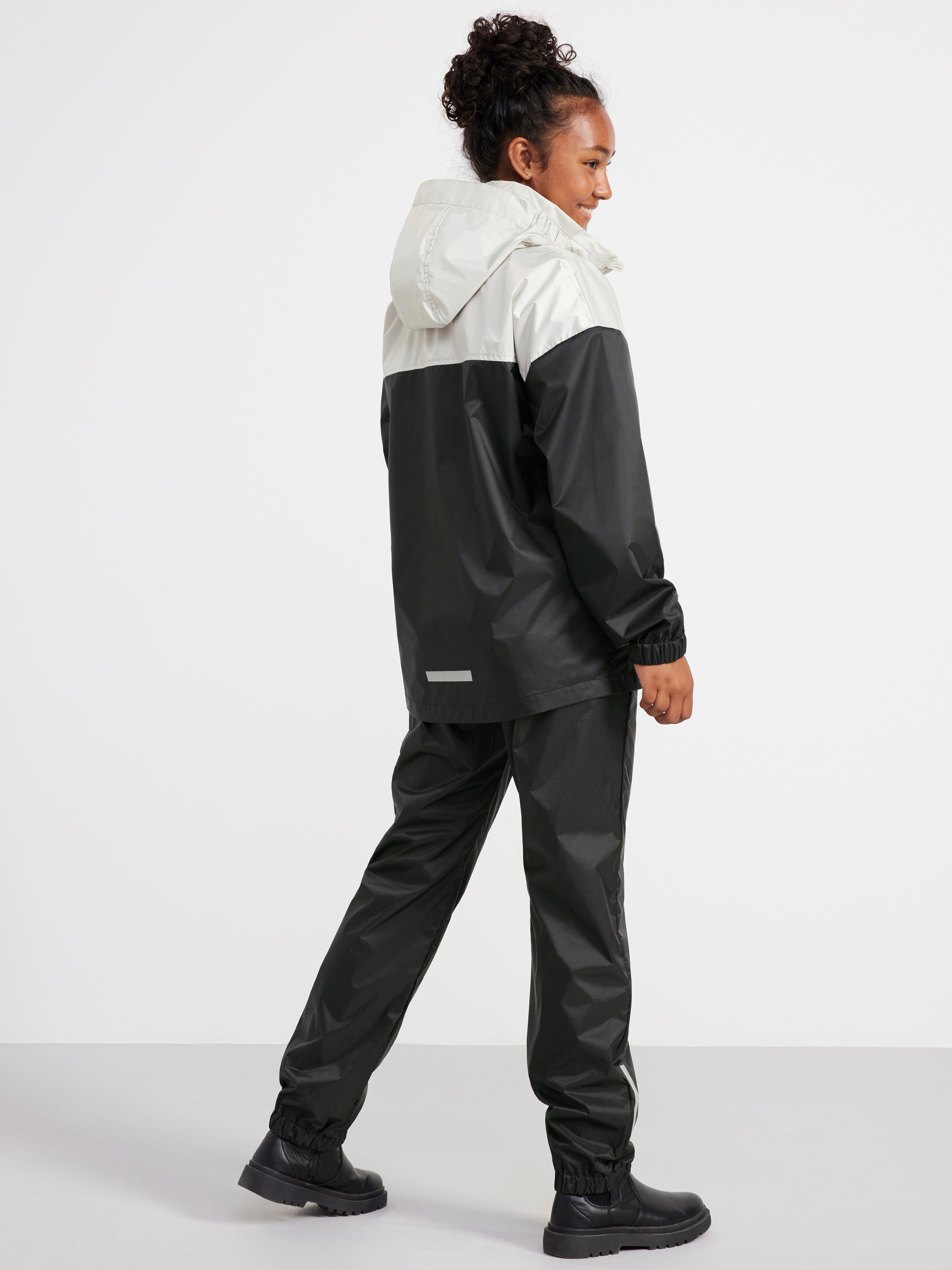 Lightweight waterproof jacket Black