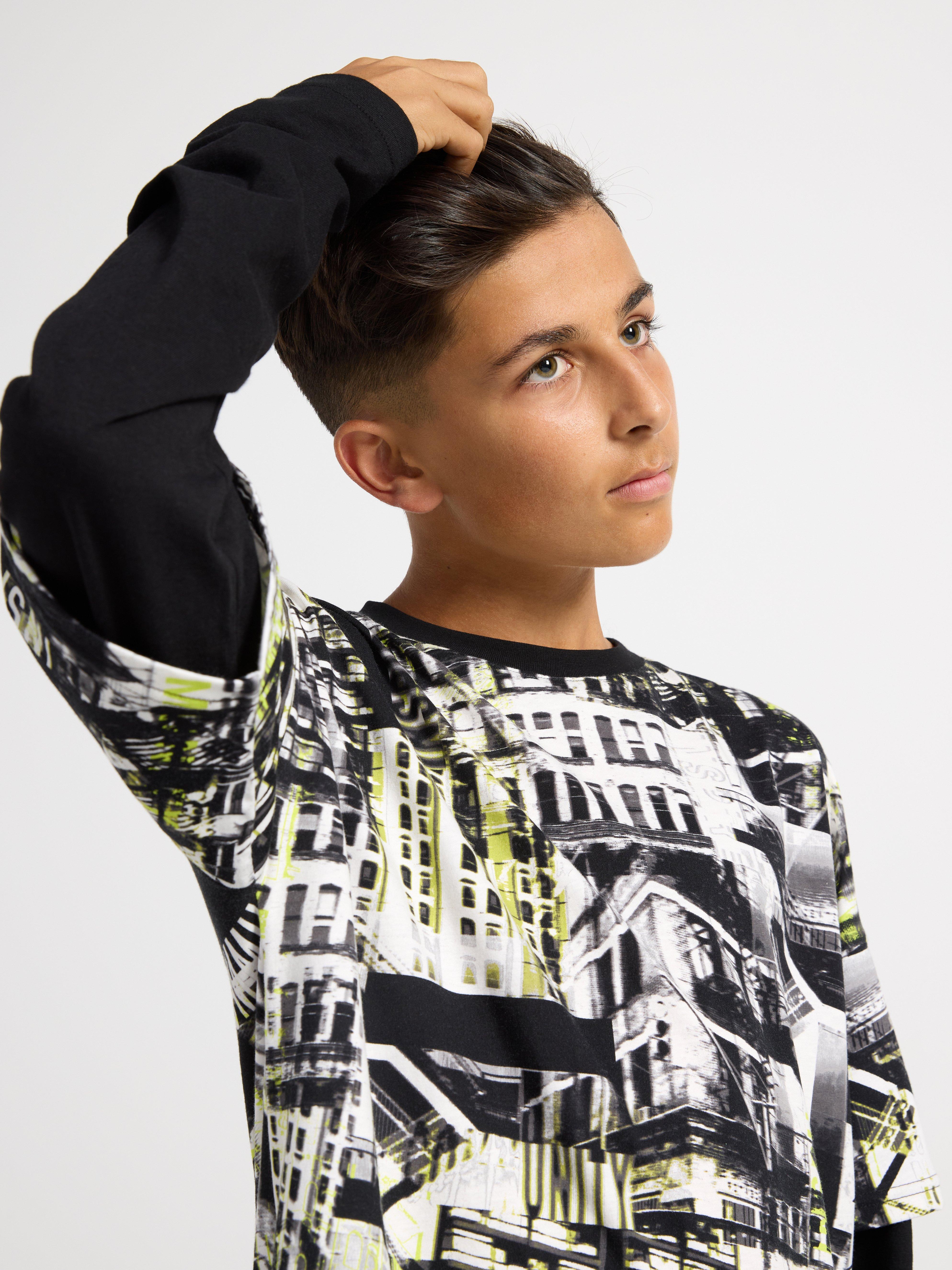 T-shirt  with double sleeve Black