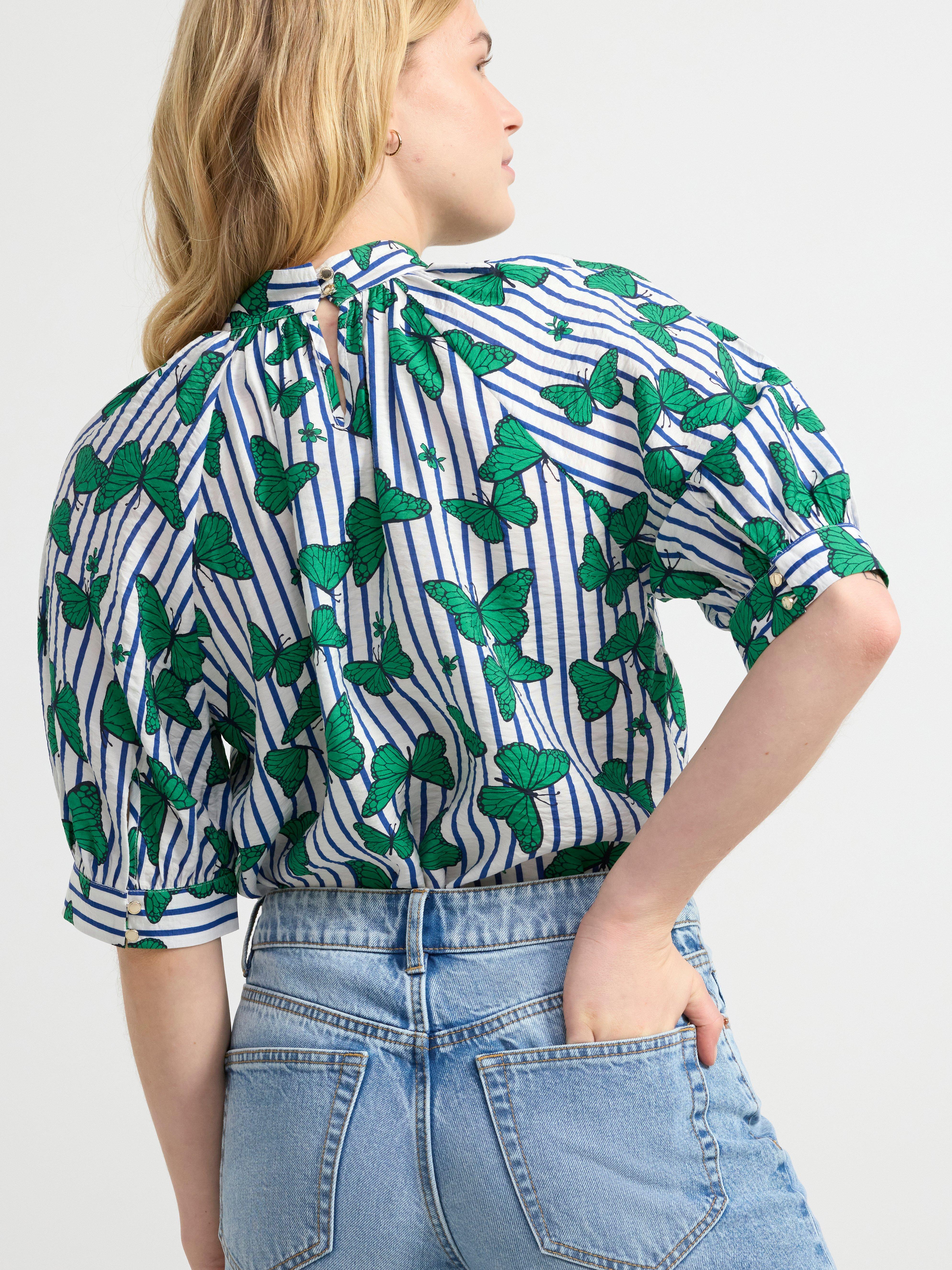 Short sleeve blouse with allover pattern Green