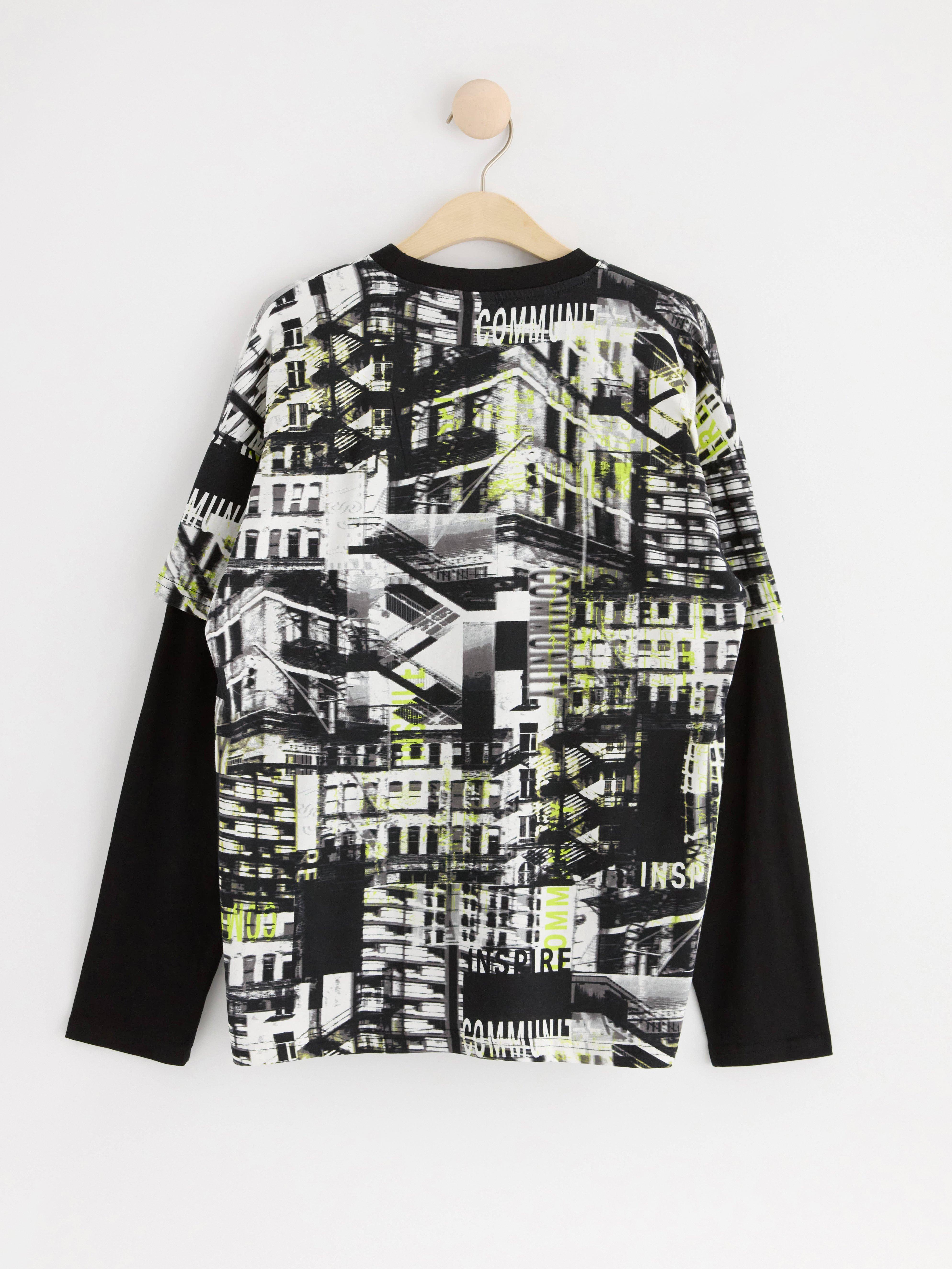 T-shirt  with double sleeve Black