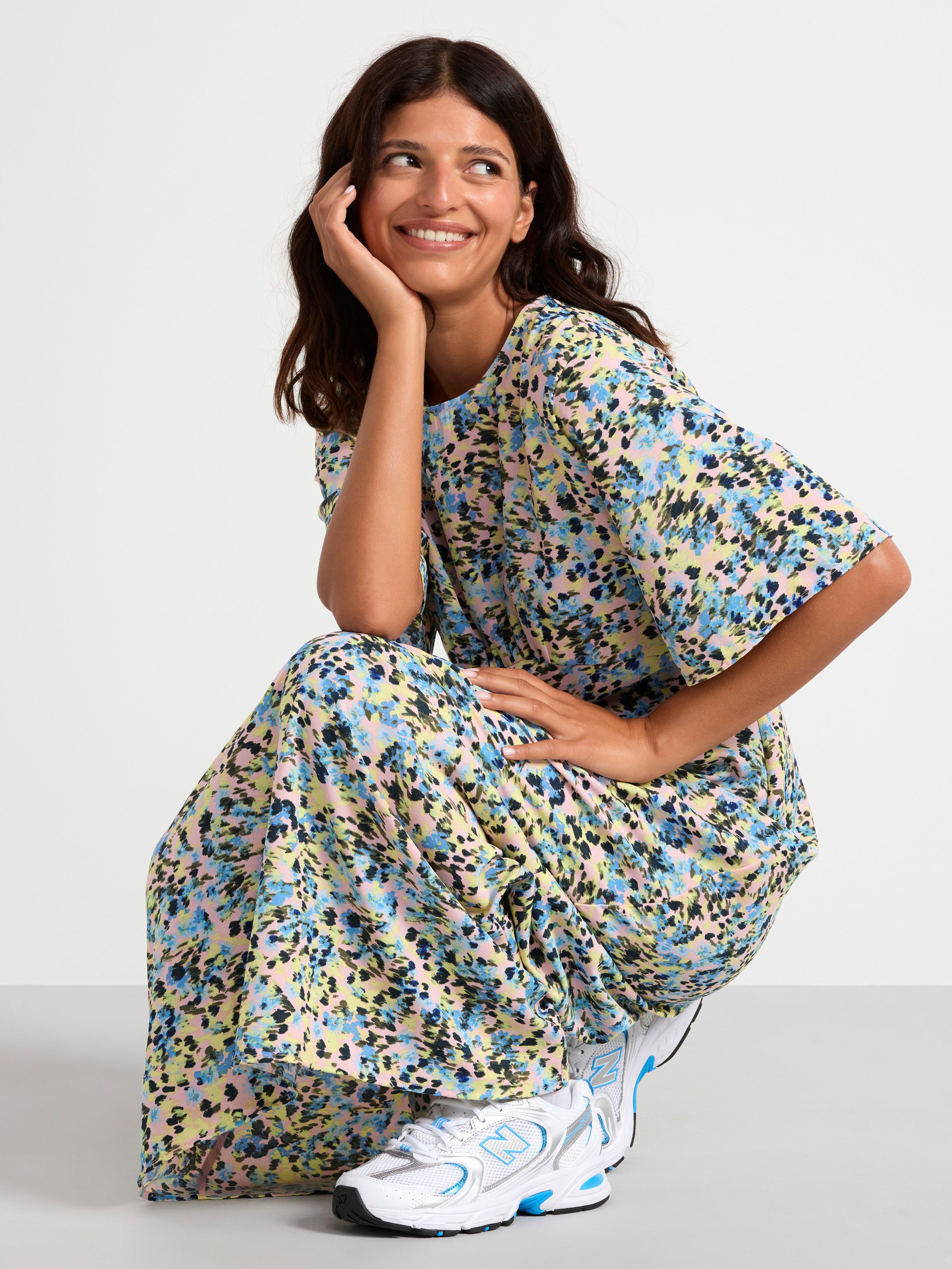 Short sleeve maxi dress with pattern pink