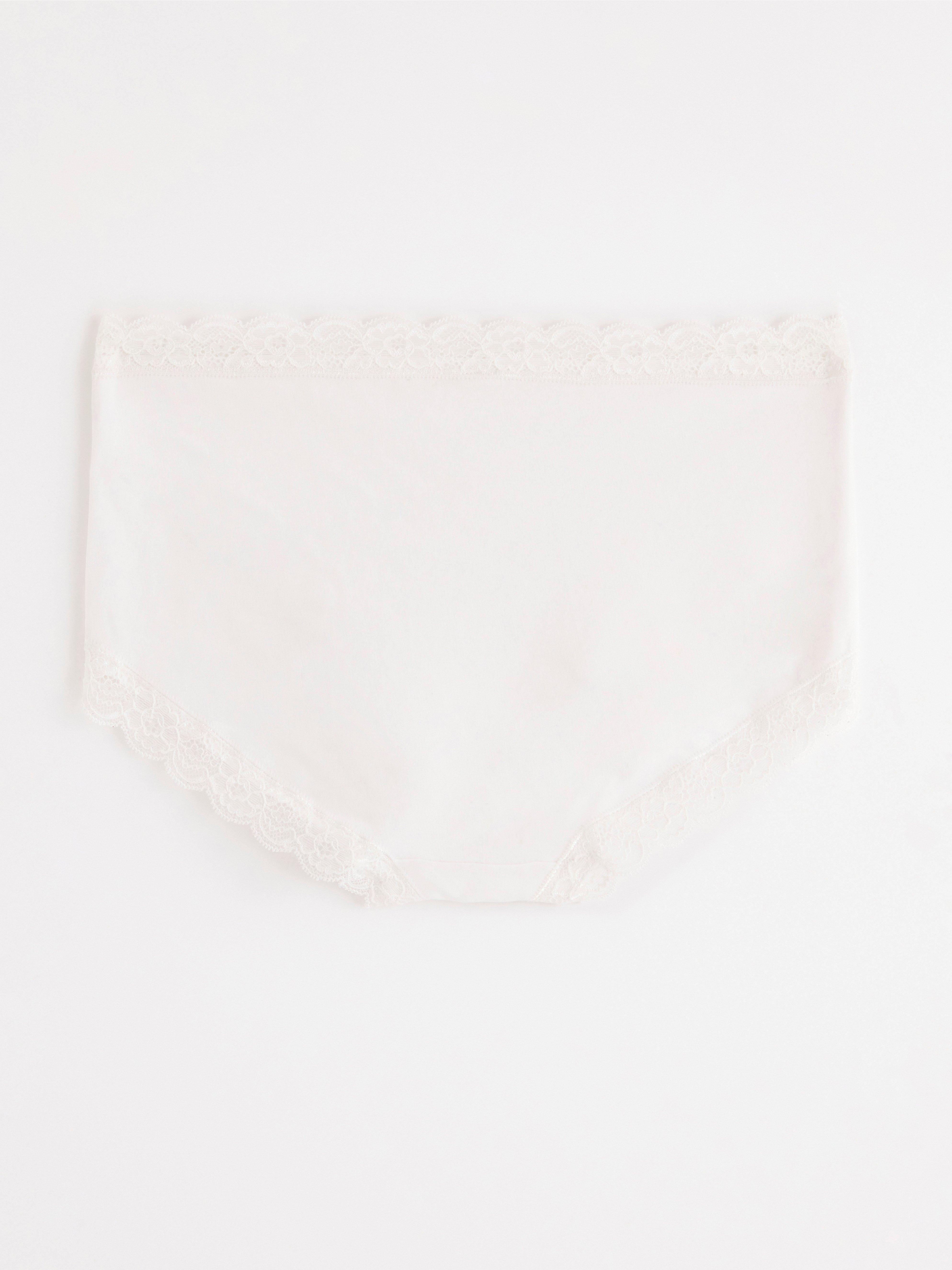 Regular waist brief with lace trim White
