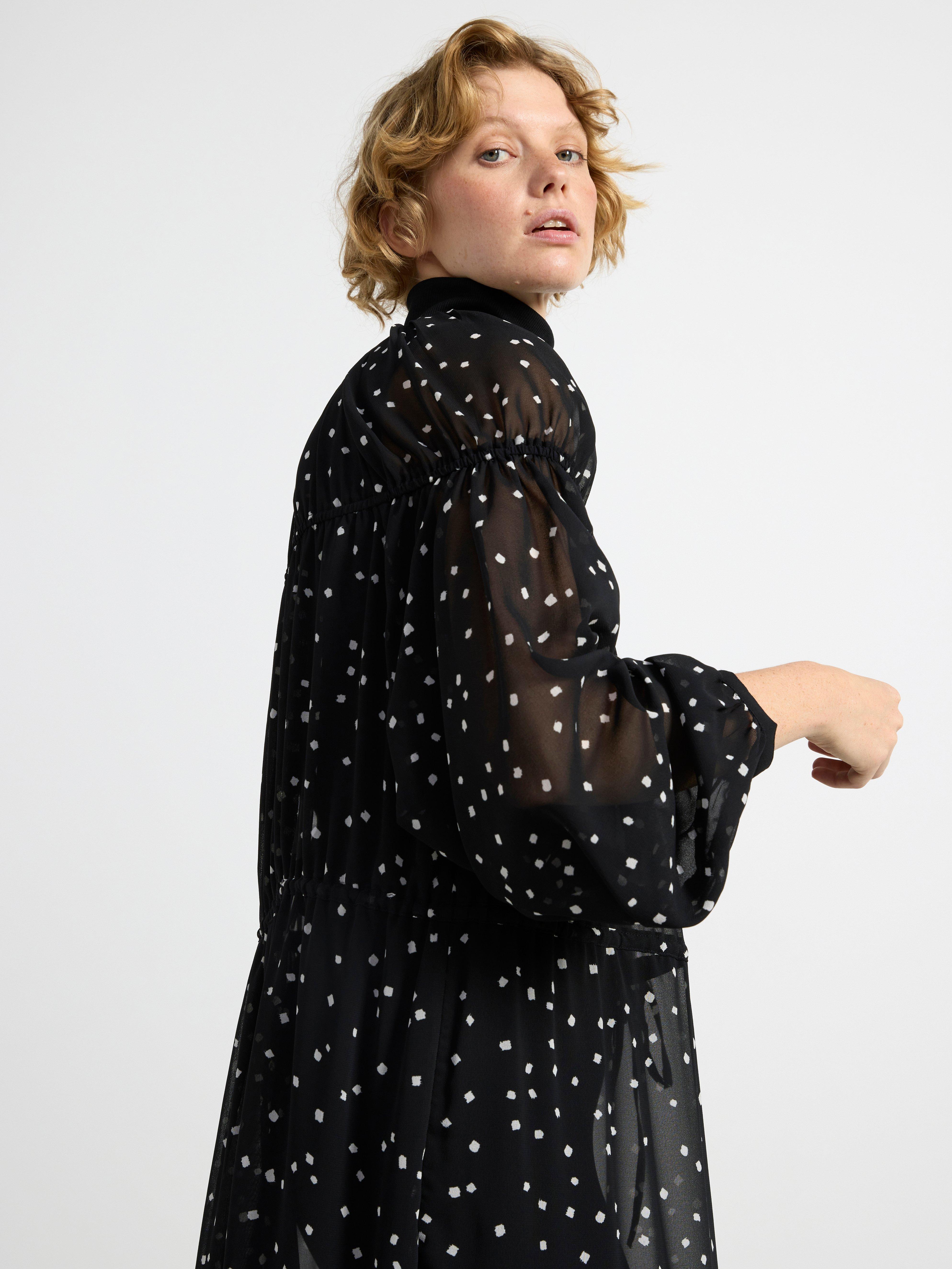 Puff sleeve maxi dress Black