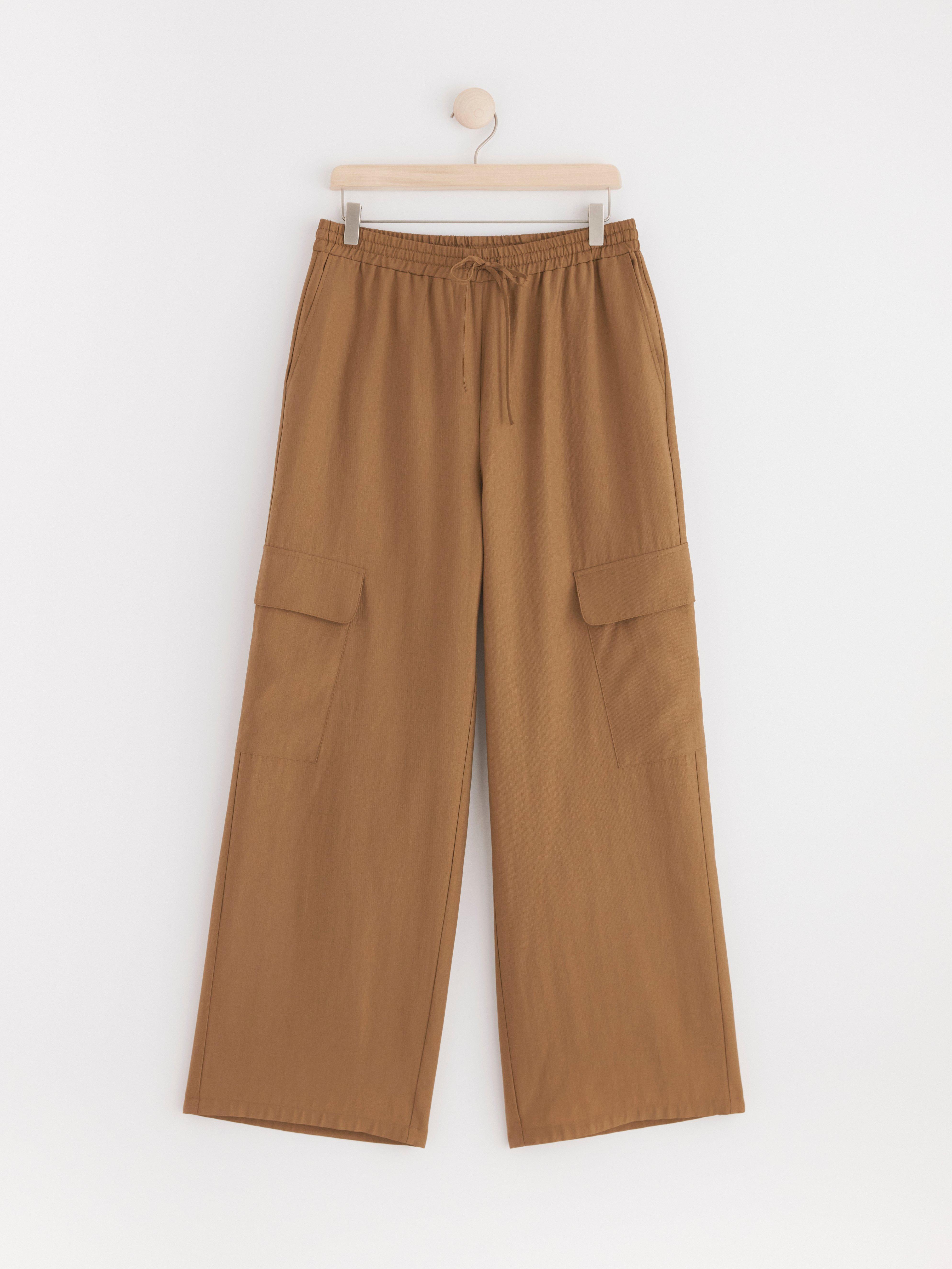 Wide high waist cargo trousers Brown