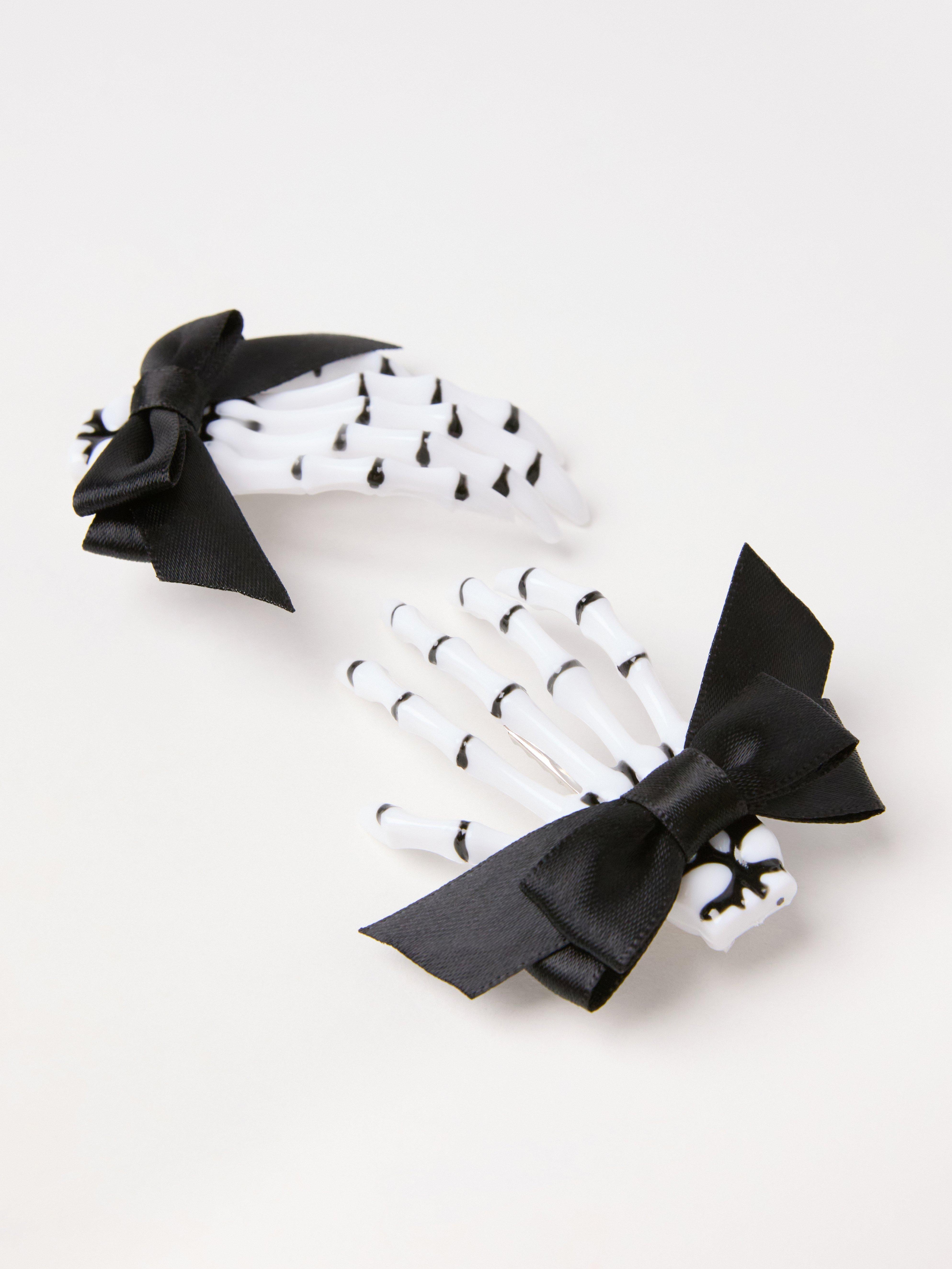 2-pack skeleton hand hair clips Black