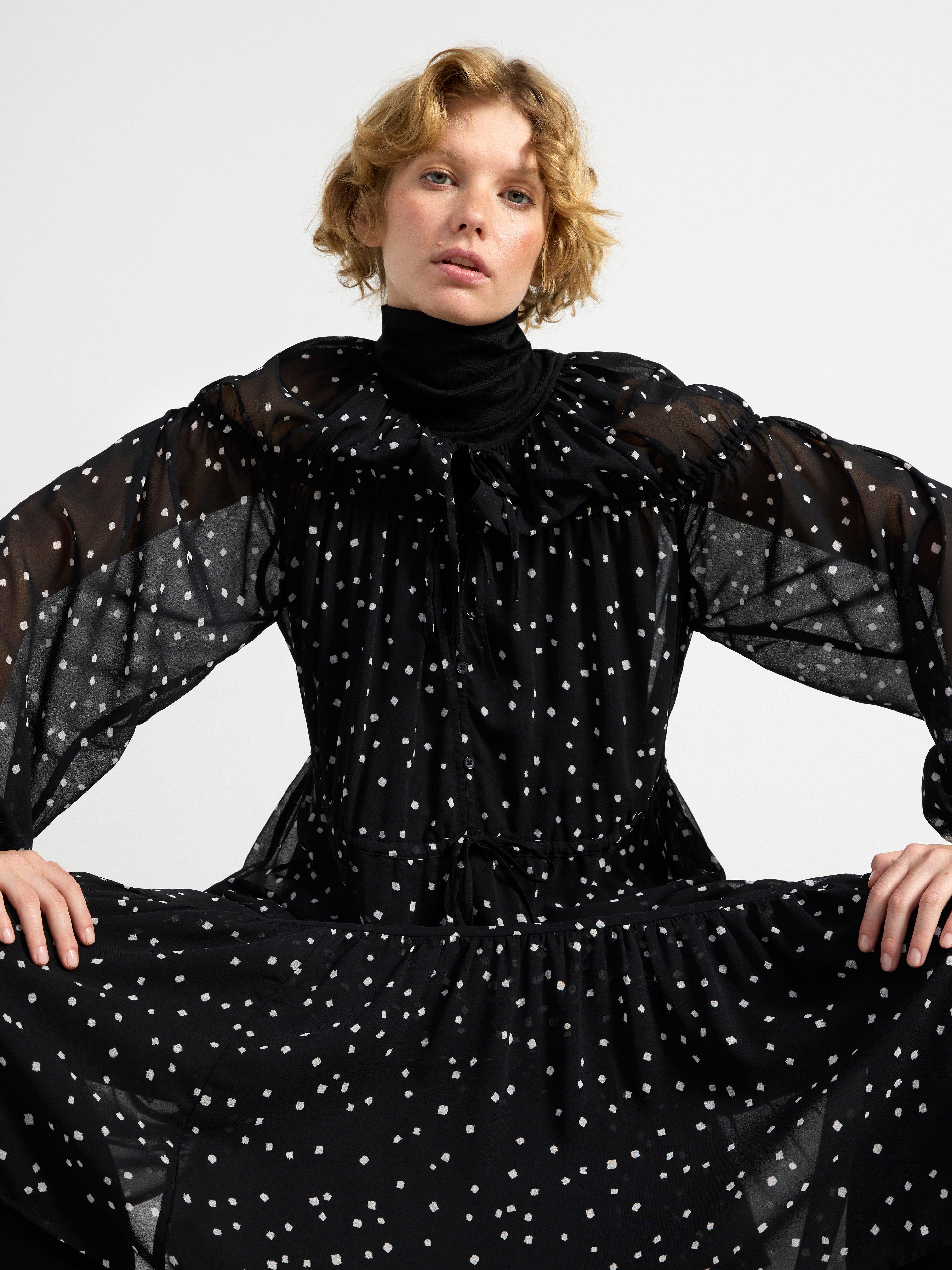 Puff sleeve maxi dress Black