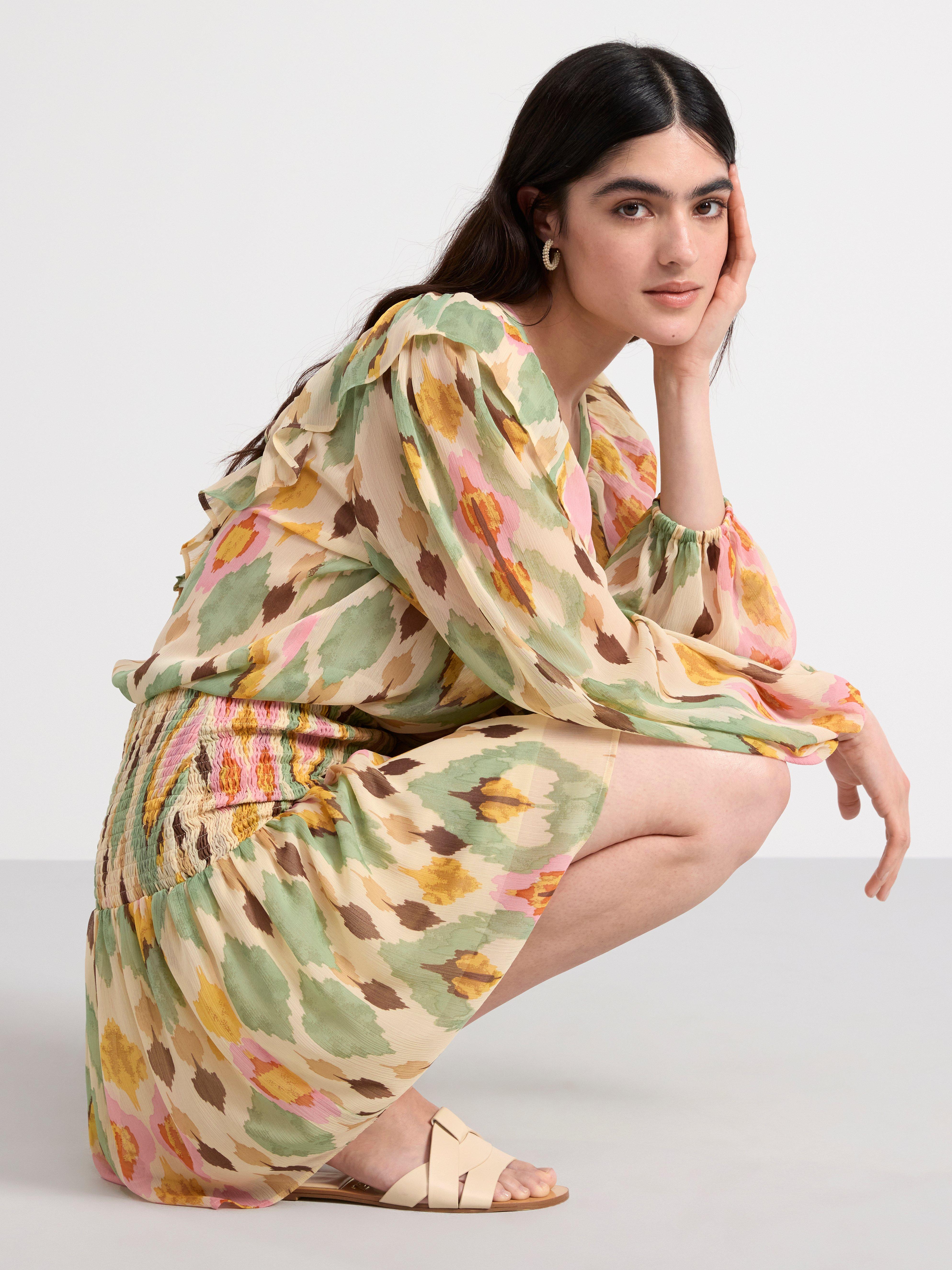Mini chiffon skirt with smock Light beige