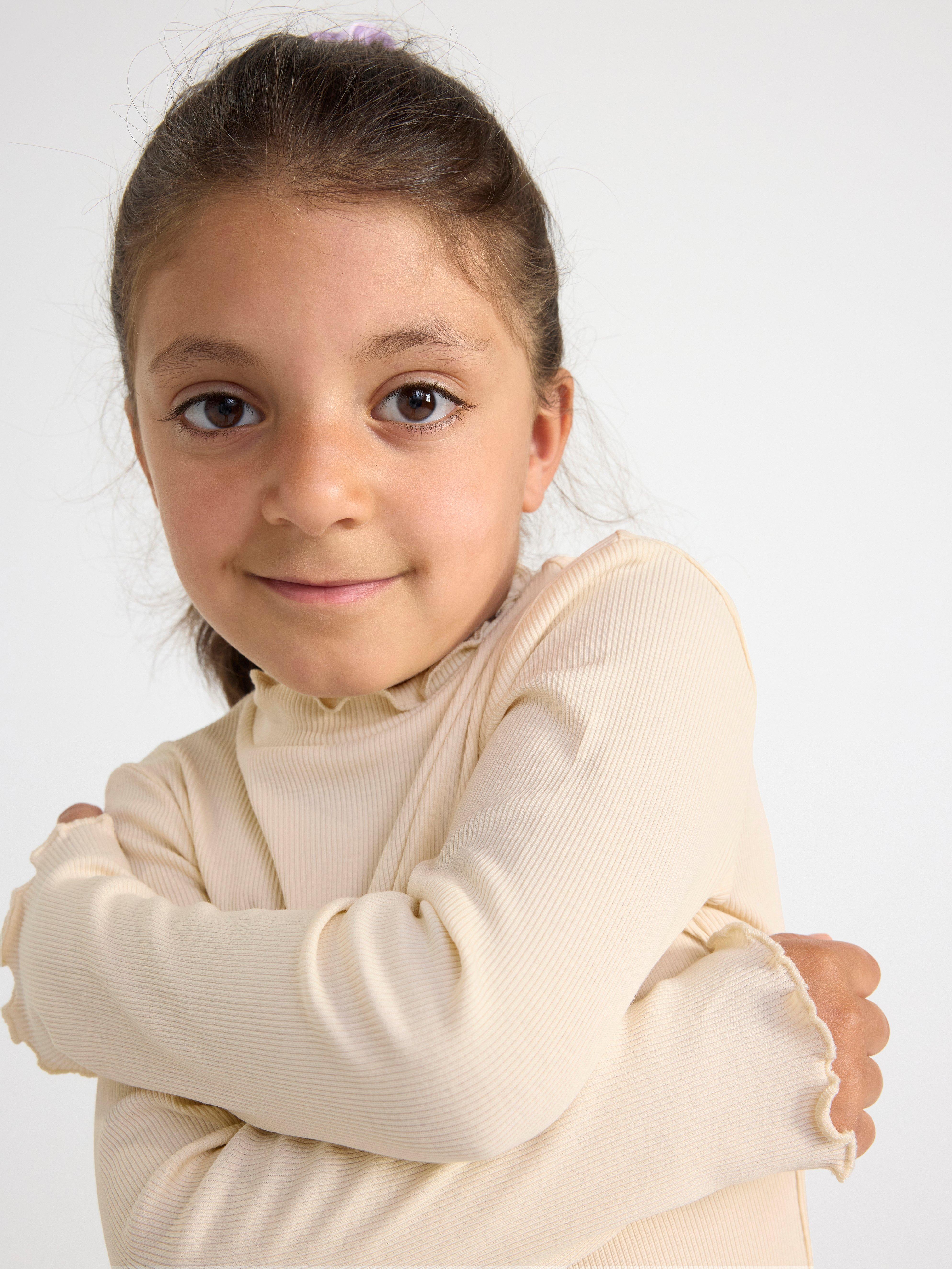 Top with frills Light Beige