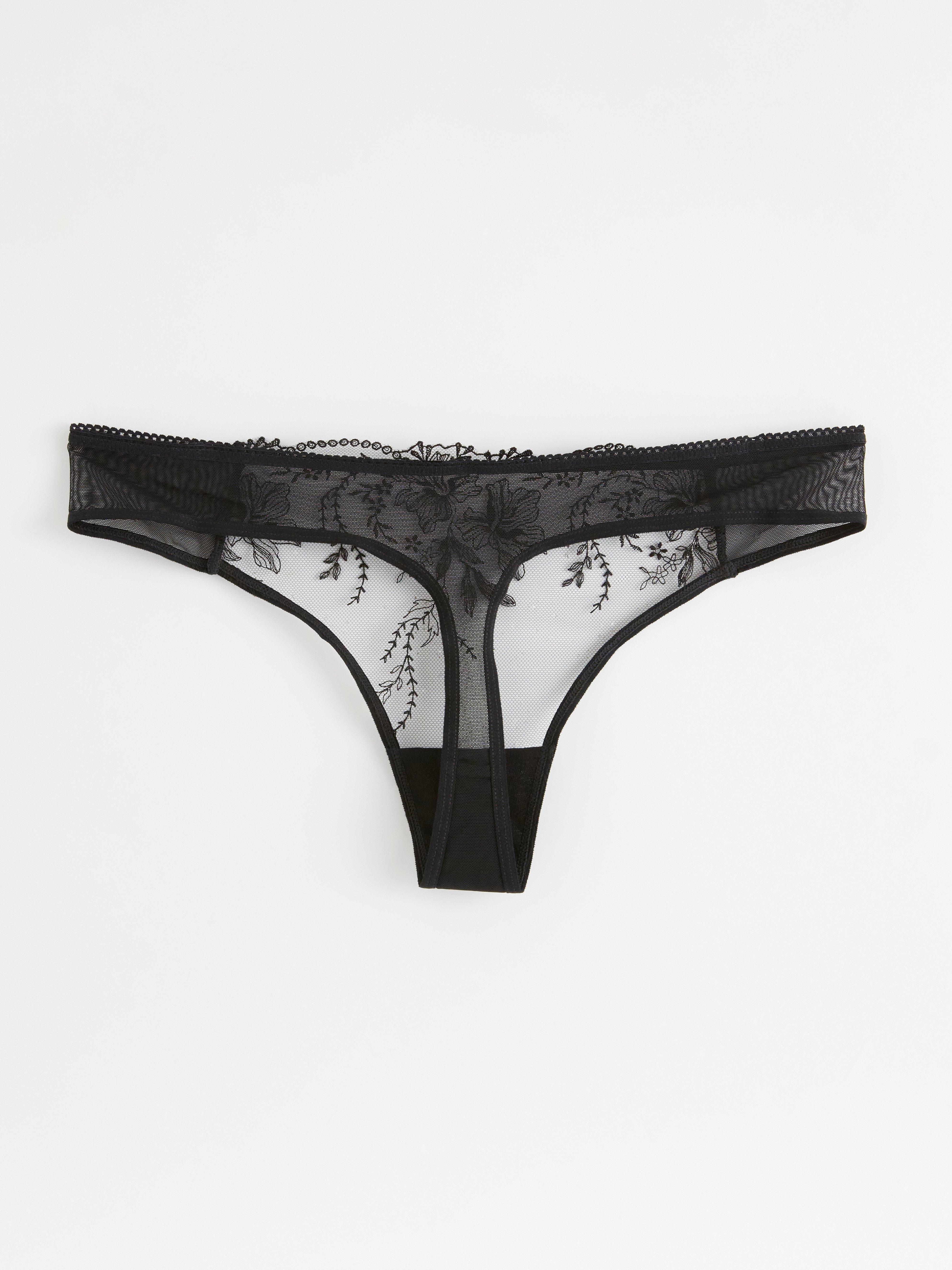 Thong low with lace Black