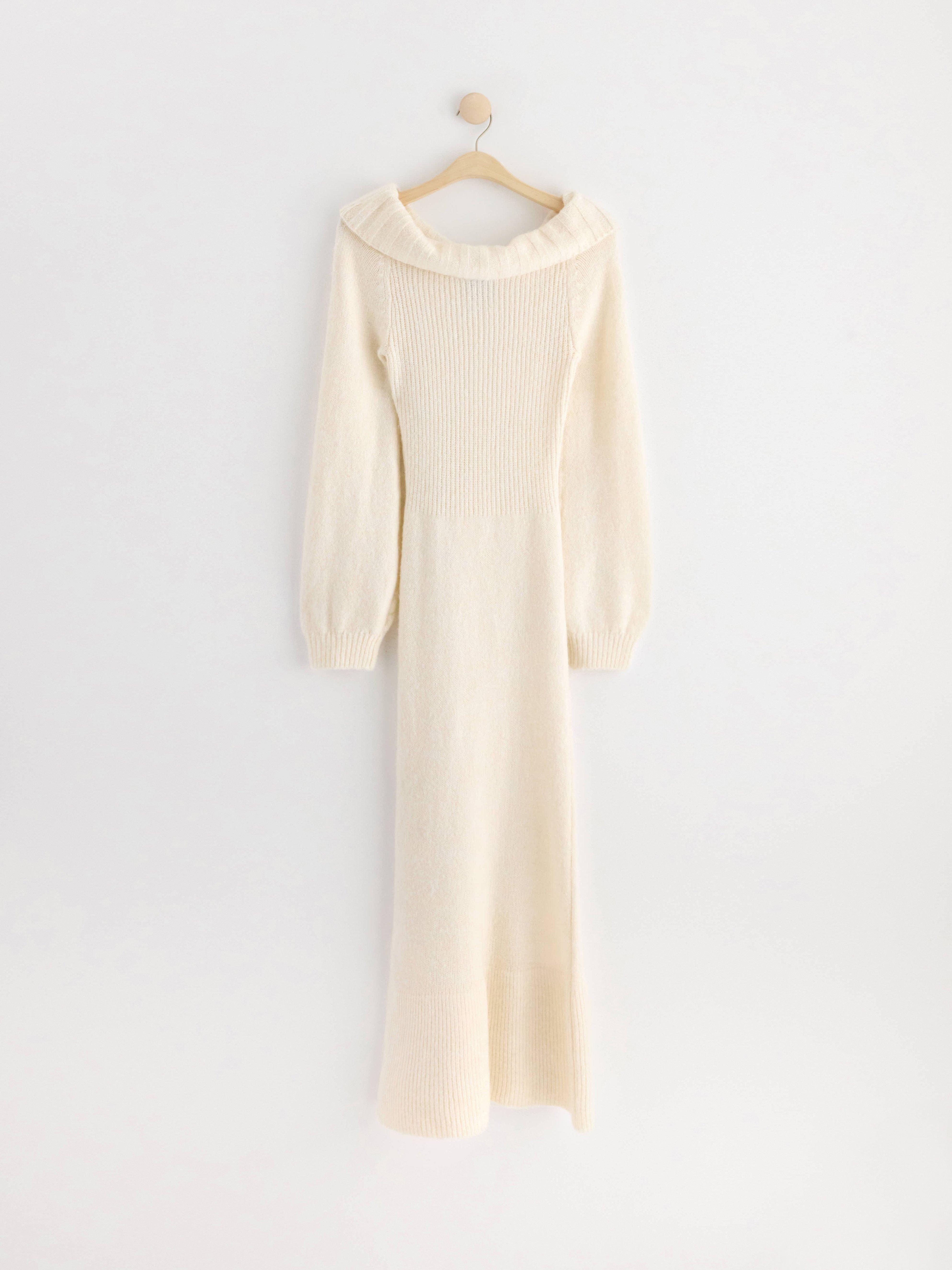 Knitted off shoulder dress Light White