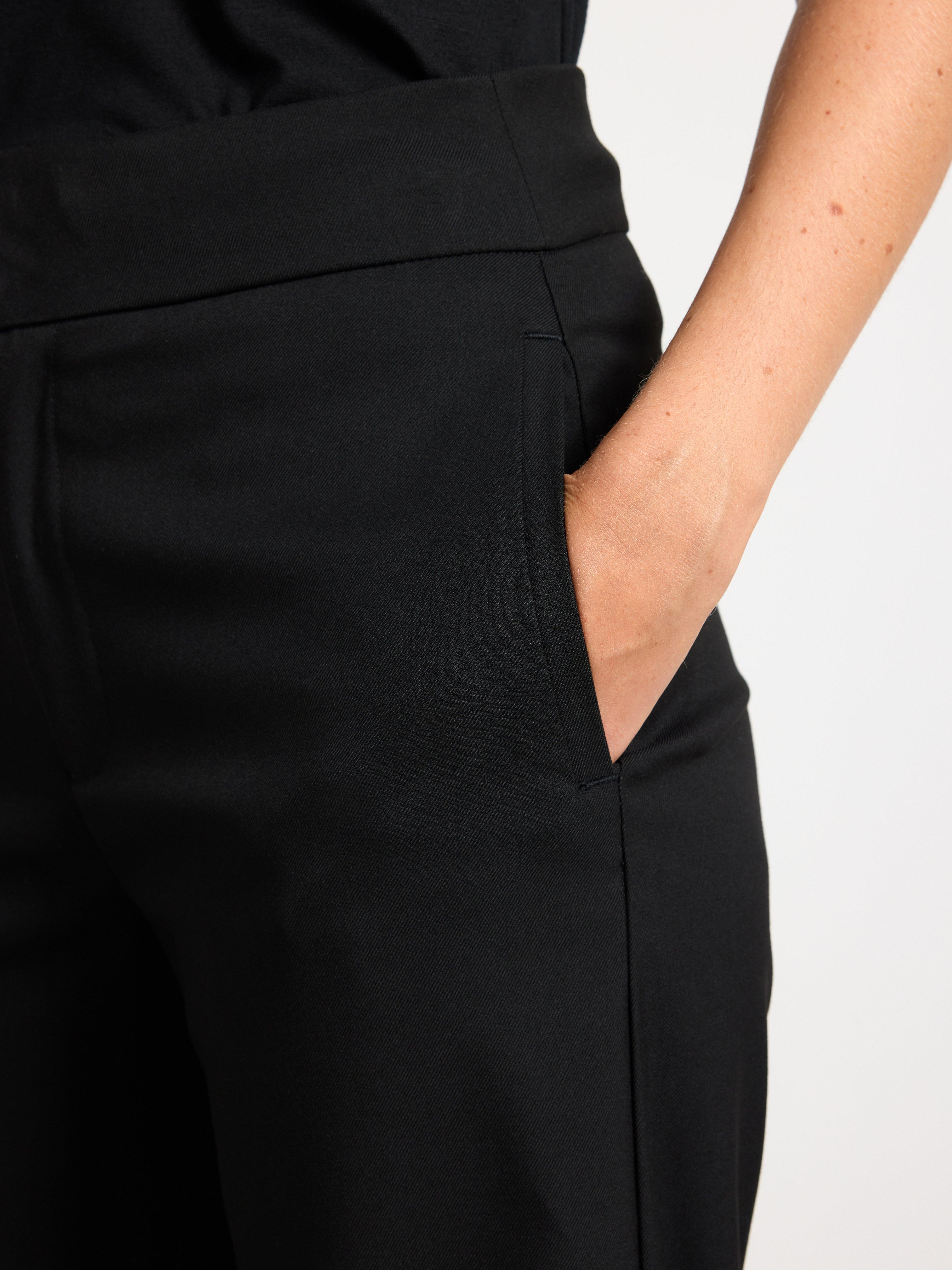 LYKKE Wide trousers with extra long legs Black