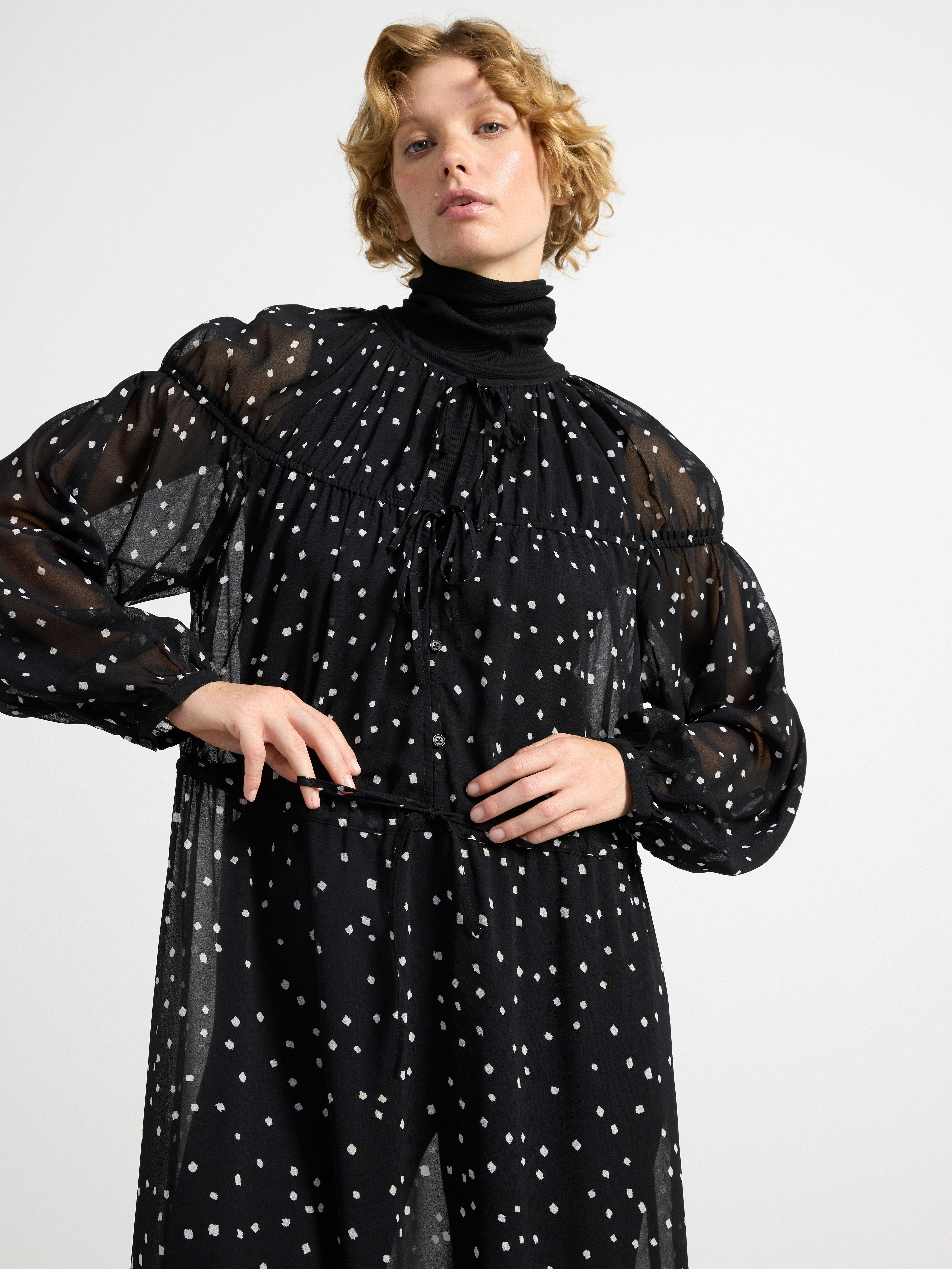Puff sleeve maxi dress Black
