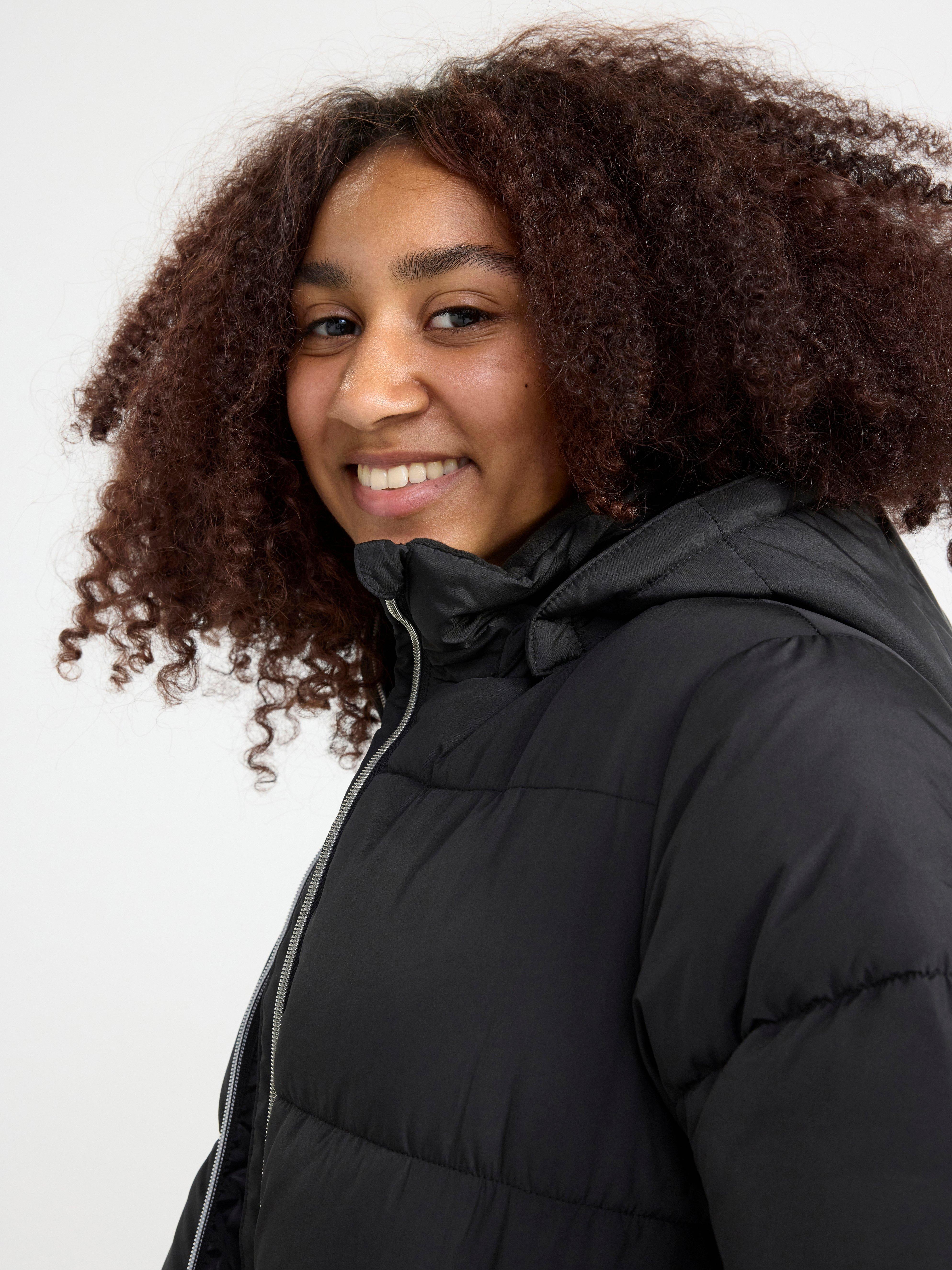 Water repellent puffer coat Black
