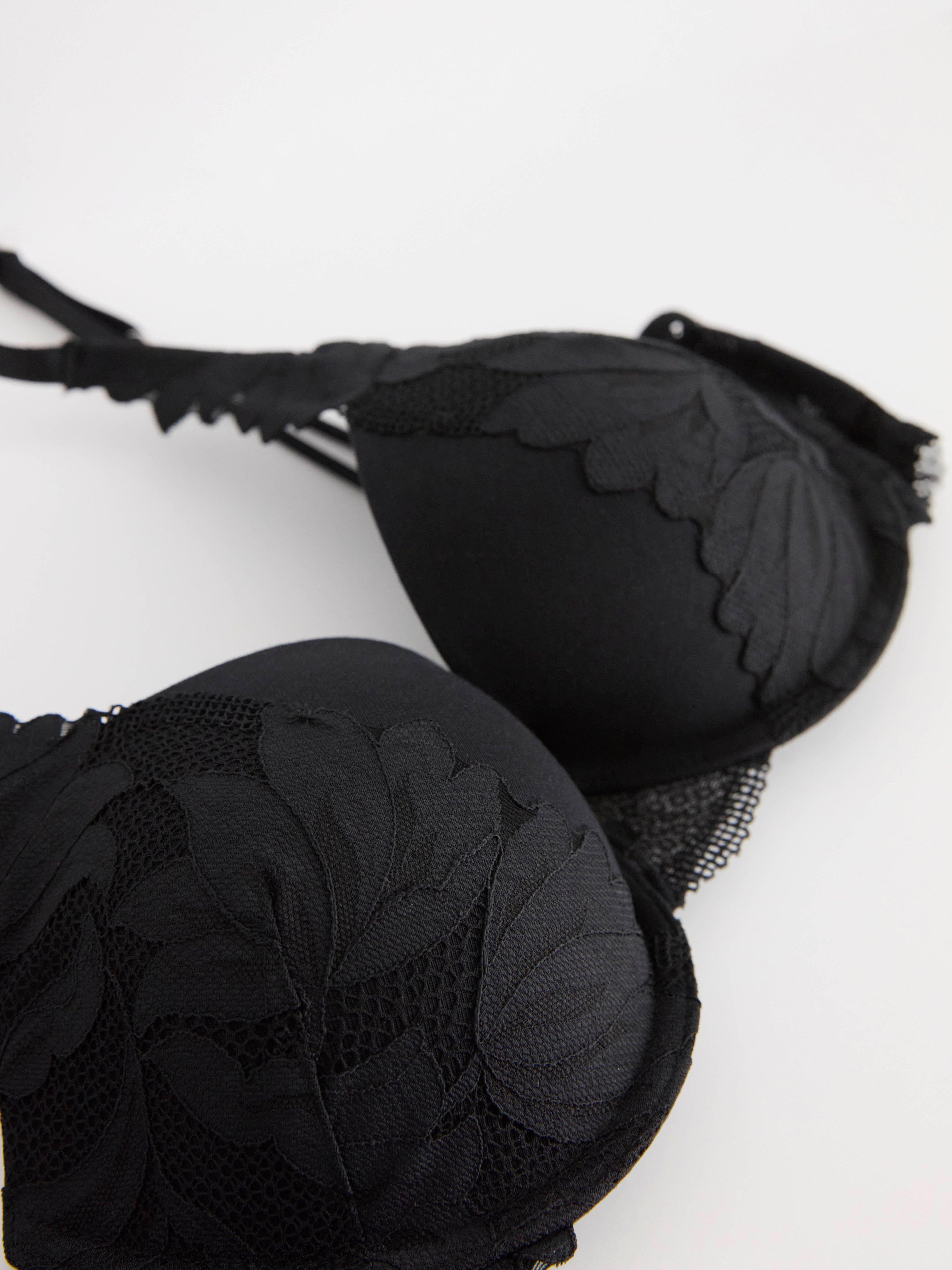 Lilja t-shirt bra with lace Black