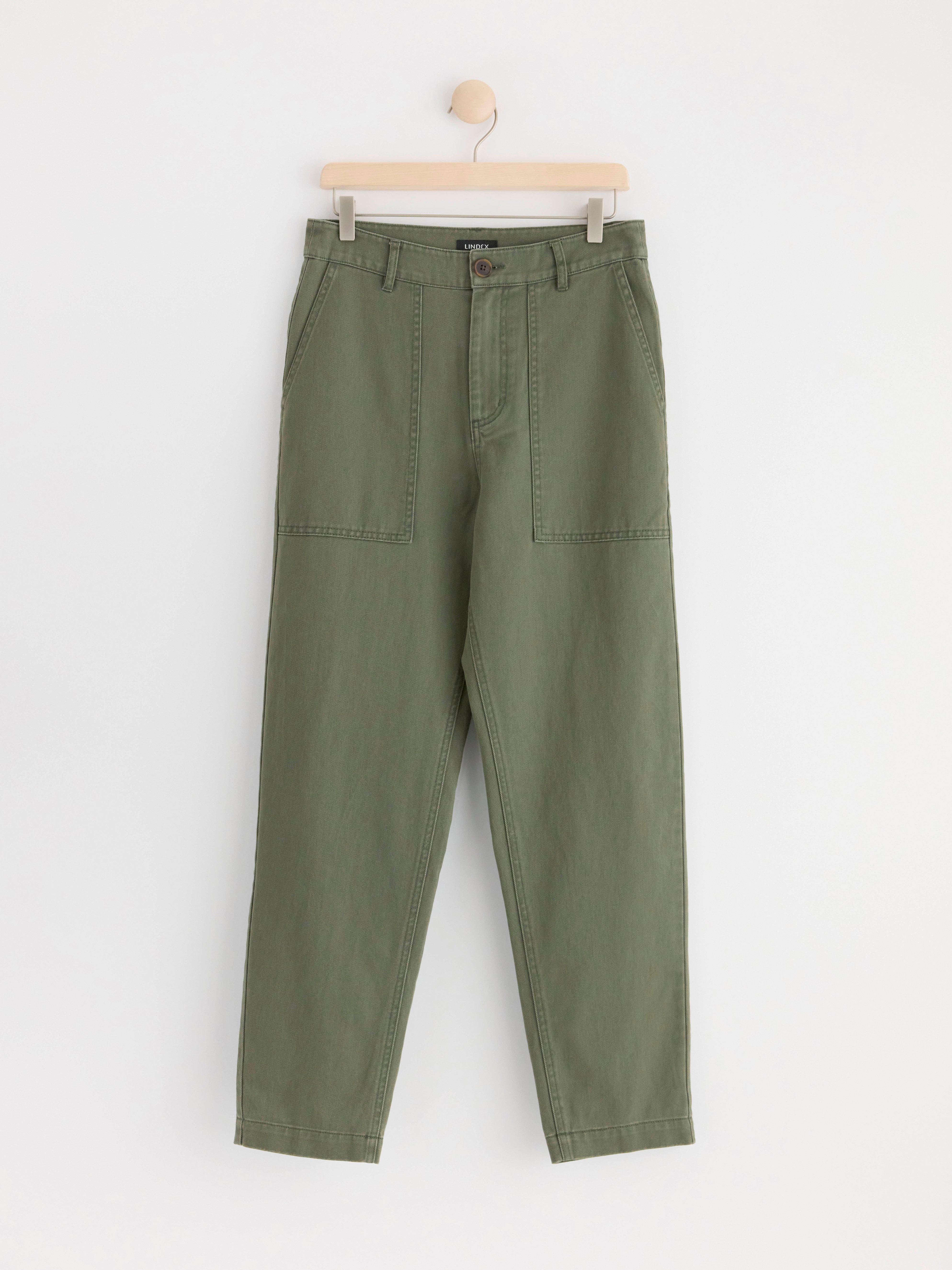 Tapered trousers with large pockets green