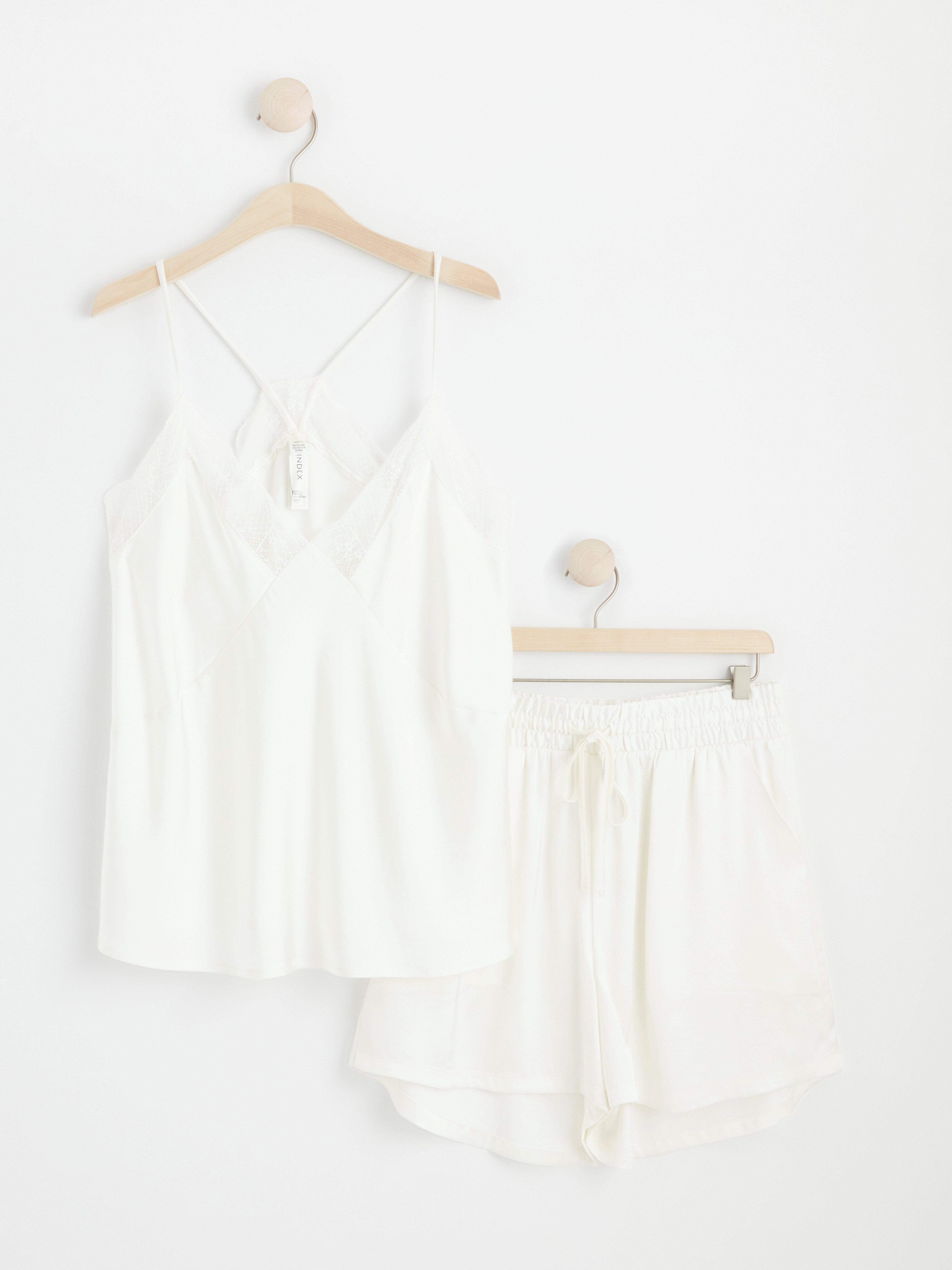 Pyjama set in satin Light White