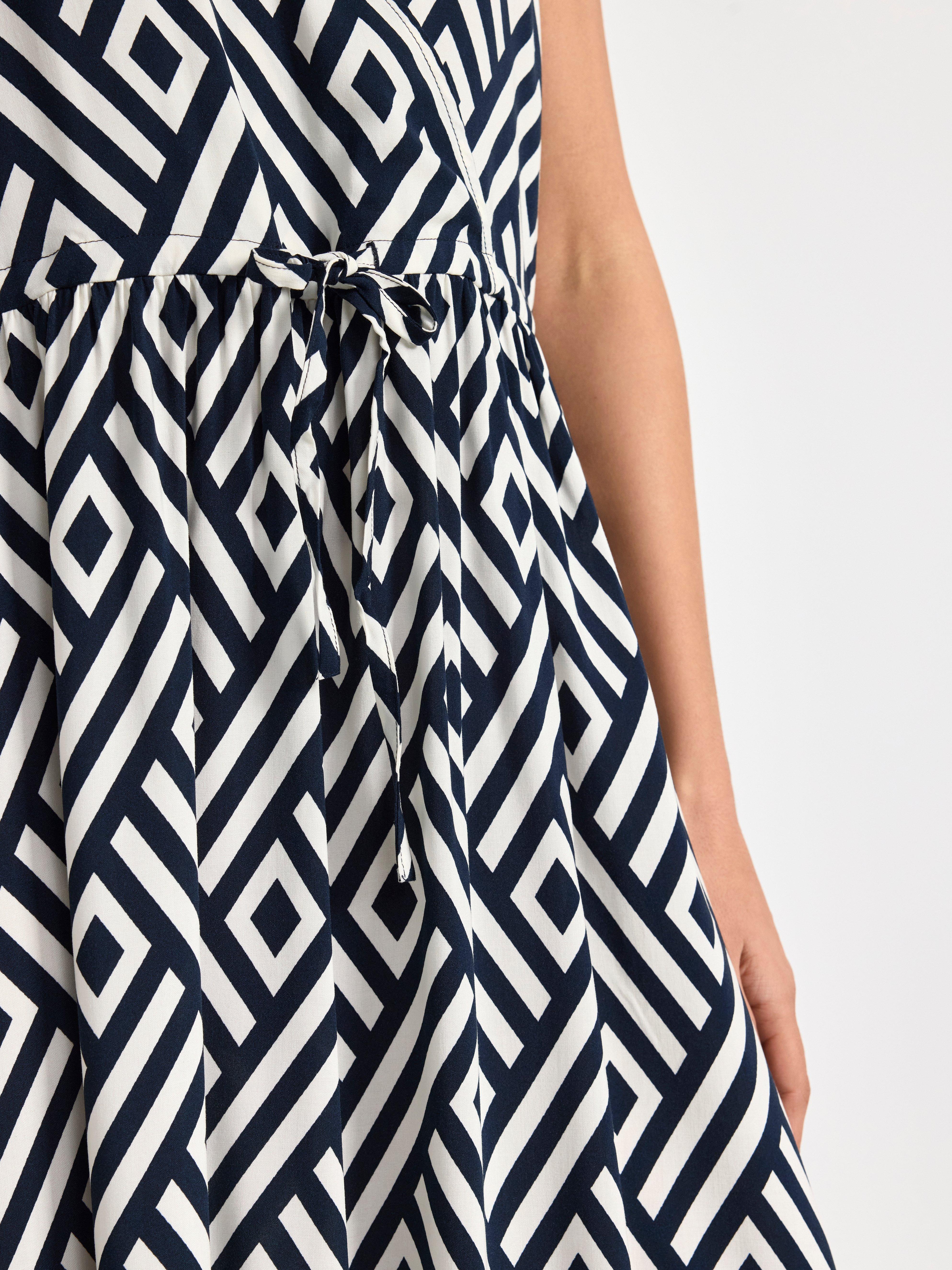 Sleeveless midi dress Navy