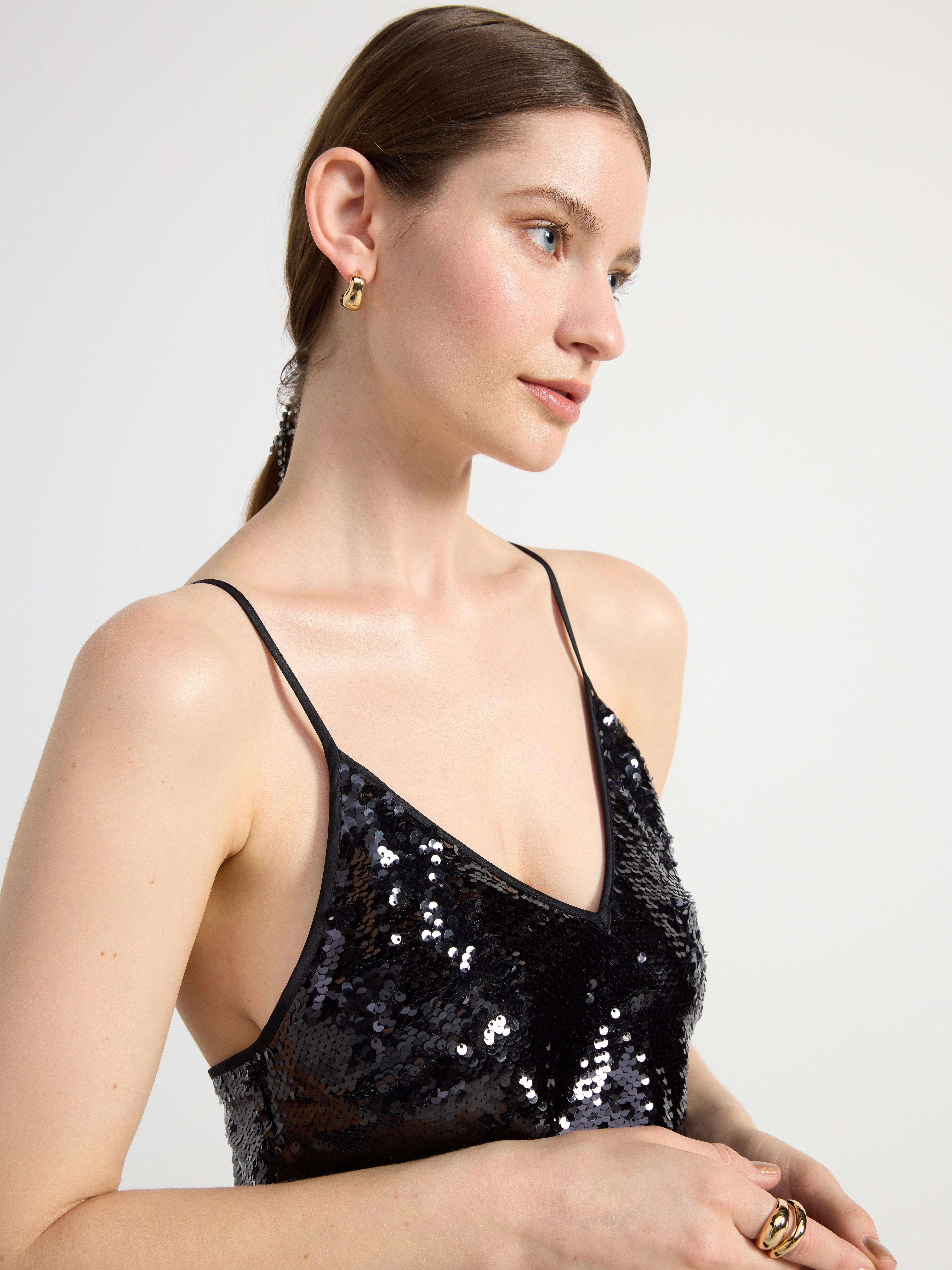 Maxi dress with sequins Black