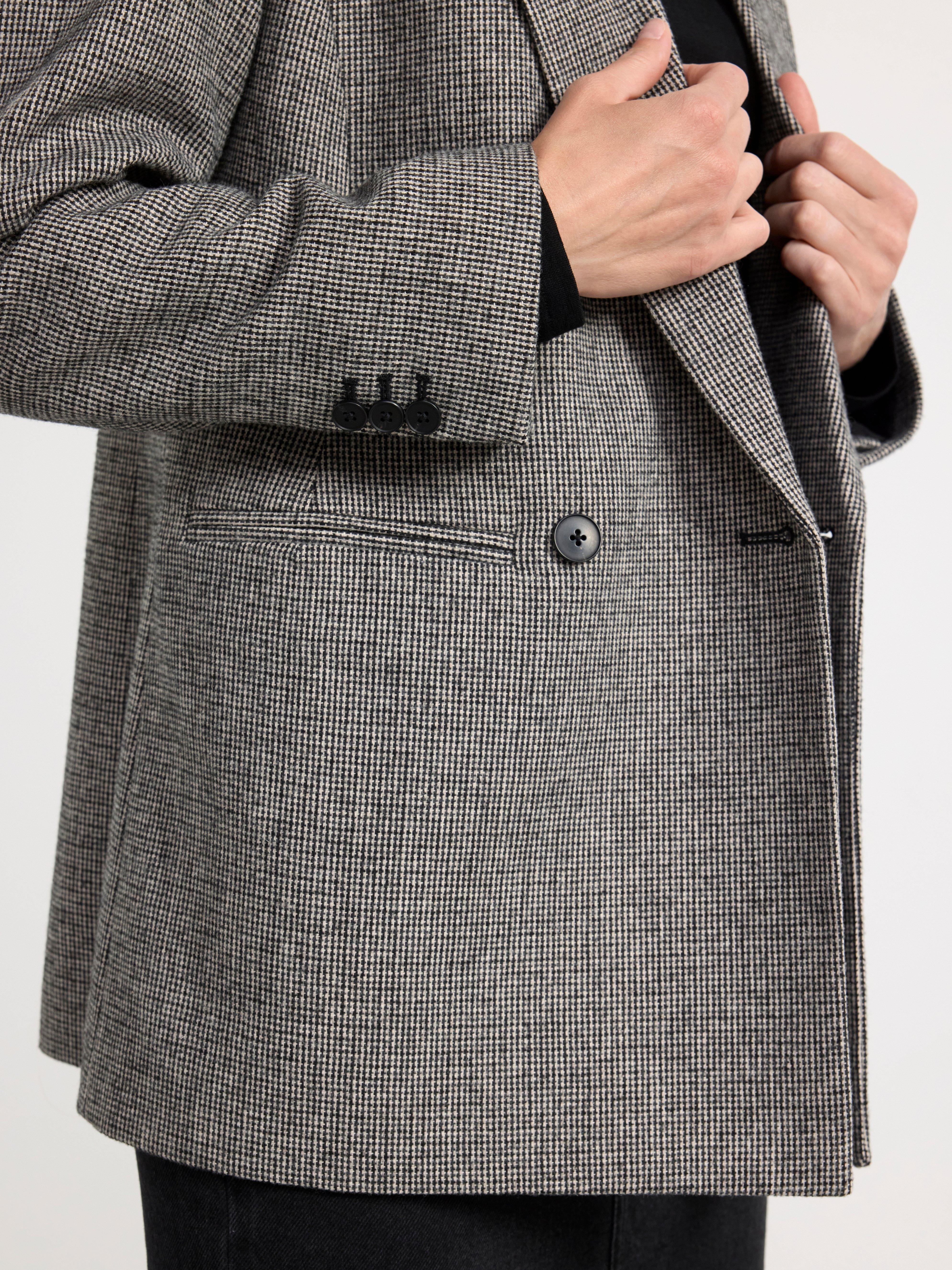 Double button woven blazer Black